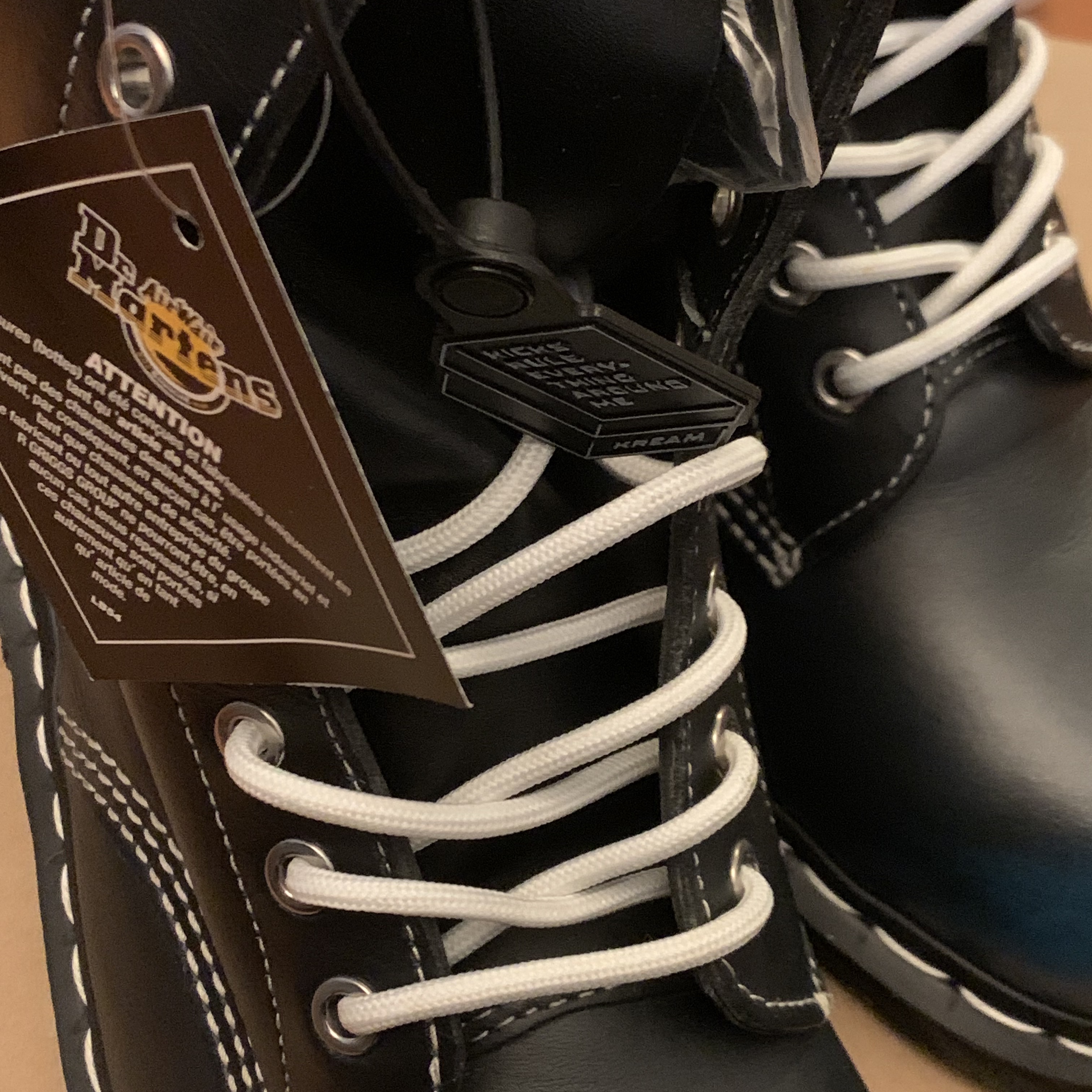 Dr. Martens 1919 Blue Black, Thrasher Cop Car Hood Black 착용 스타일 - 1