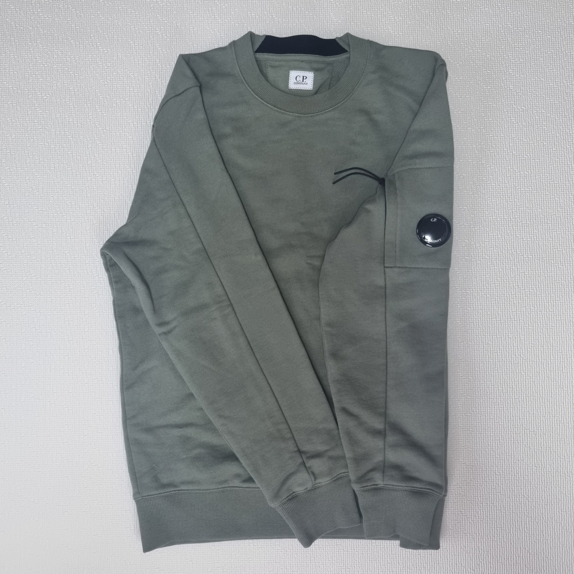 C.P. Company Diagonal Raised Fleece Sweatshirt Bronze Green - 23SS 착용 스타일