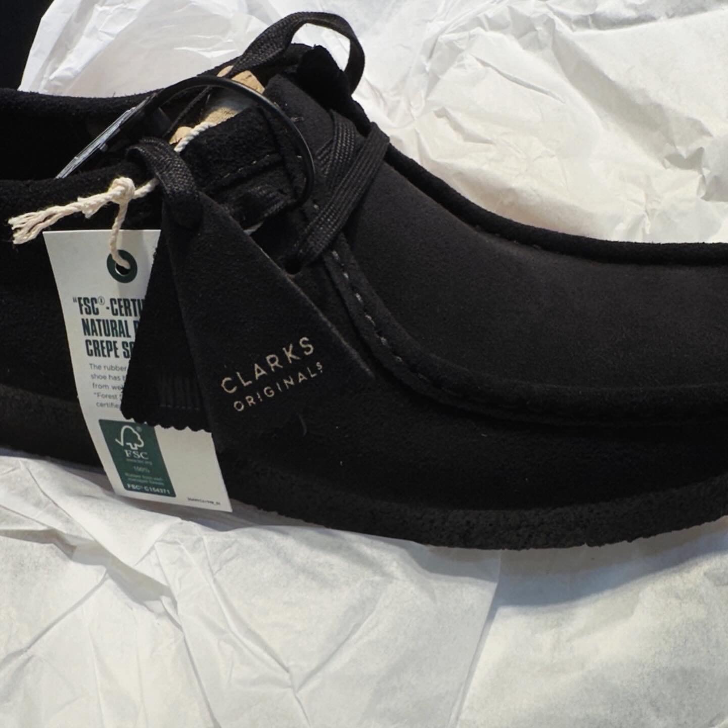 Clarks Wallabee Black Suede 착용 스타일 - 2