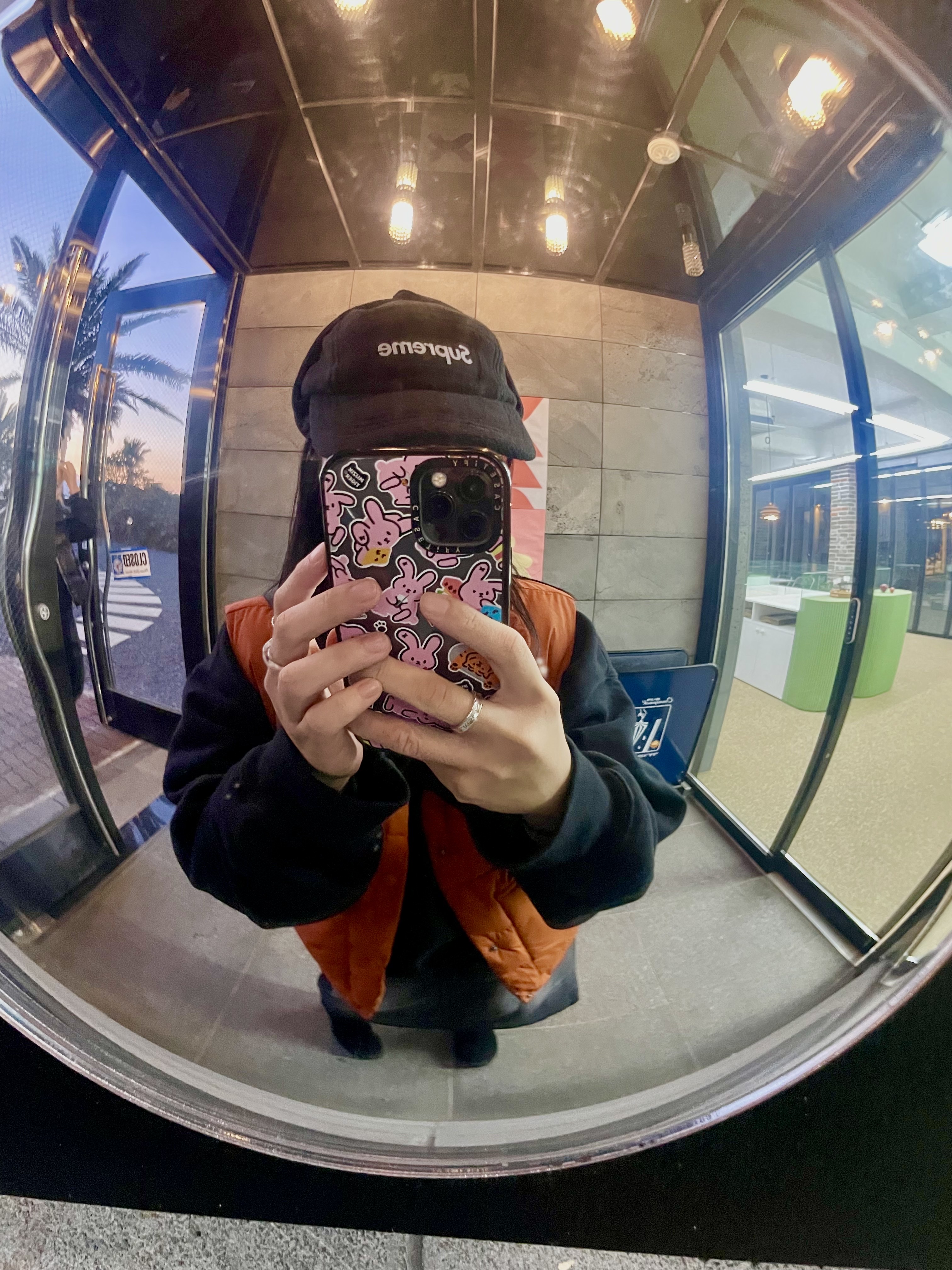 Supreme Polartec Earflap Camp Cap Black - 21FW, Nike x Stussy NRG Washed Fleece Crewneck Black (DO5310-010) 착용 스타일 - 3