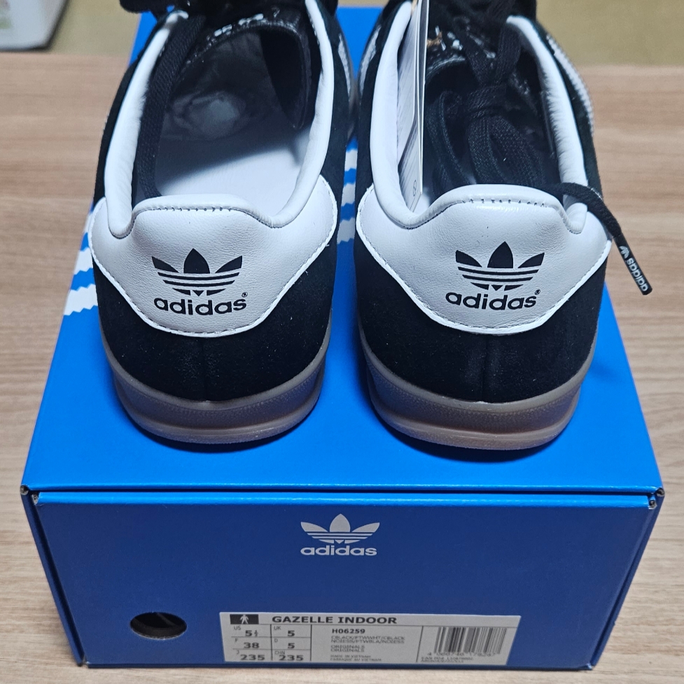 Adidas Gazelle Indoor Core Black 착용 스타일 - 4