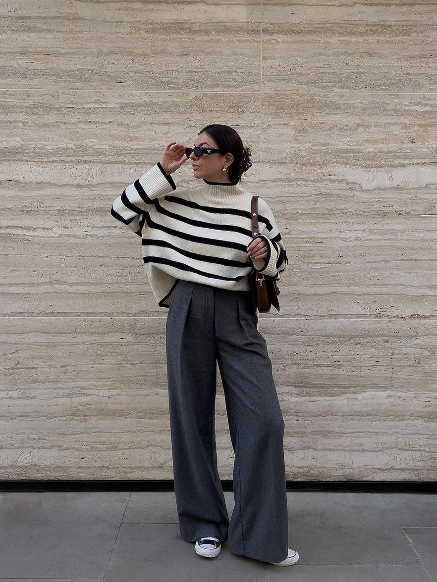 (W) Thom Browne Super 120S Twill Low Rise Skinny Trouser Medium Grey, Stussy Striped Volume Pleated Trousers Grey 착용 스타일 - 5