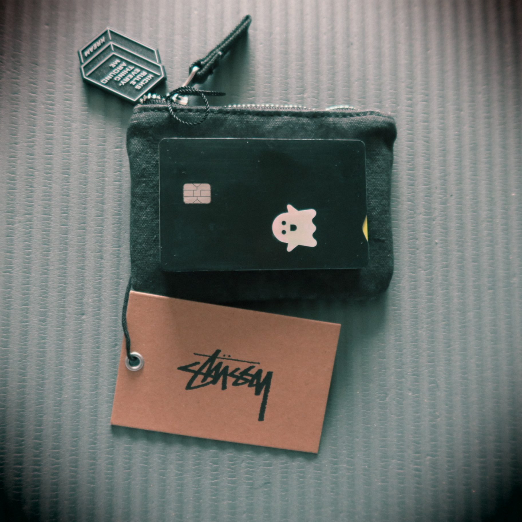Stussy Canvas Coin Pouch Washed Black, Stussy Canvas Coin Pouch Highlander 착용 스타일 - 1