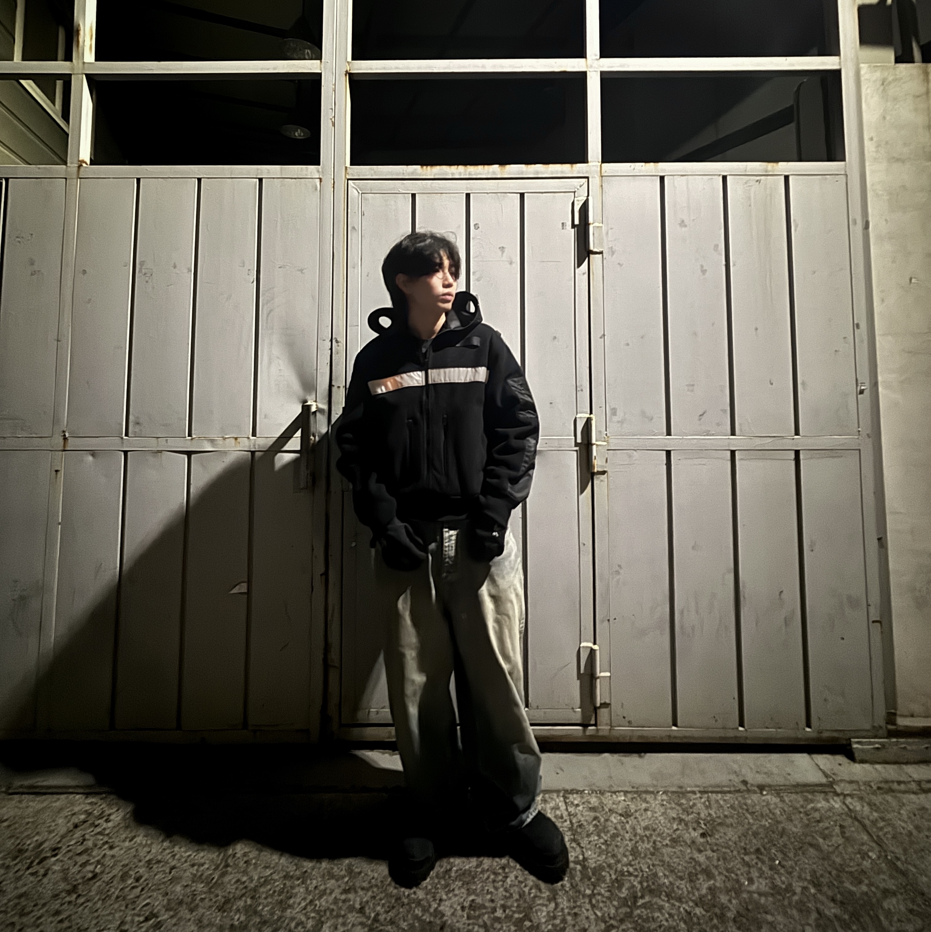 Project G/R Politico Fleece Jacket Black, Balenciaga Combat Strike 20mm Boots Black 착용 스타일 - 3