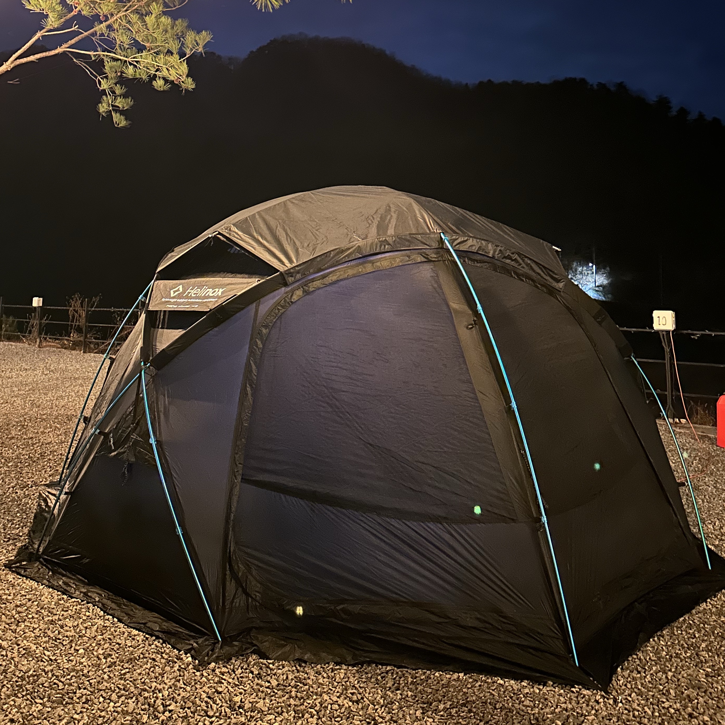 Helinox Nona Dome 4.0 Black 착용 스타일 - 2