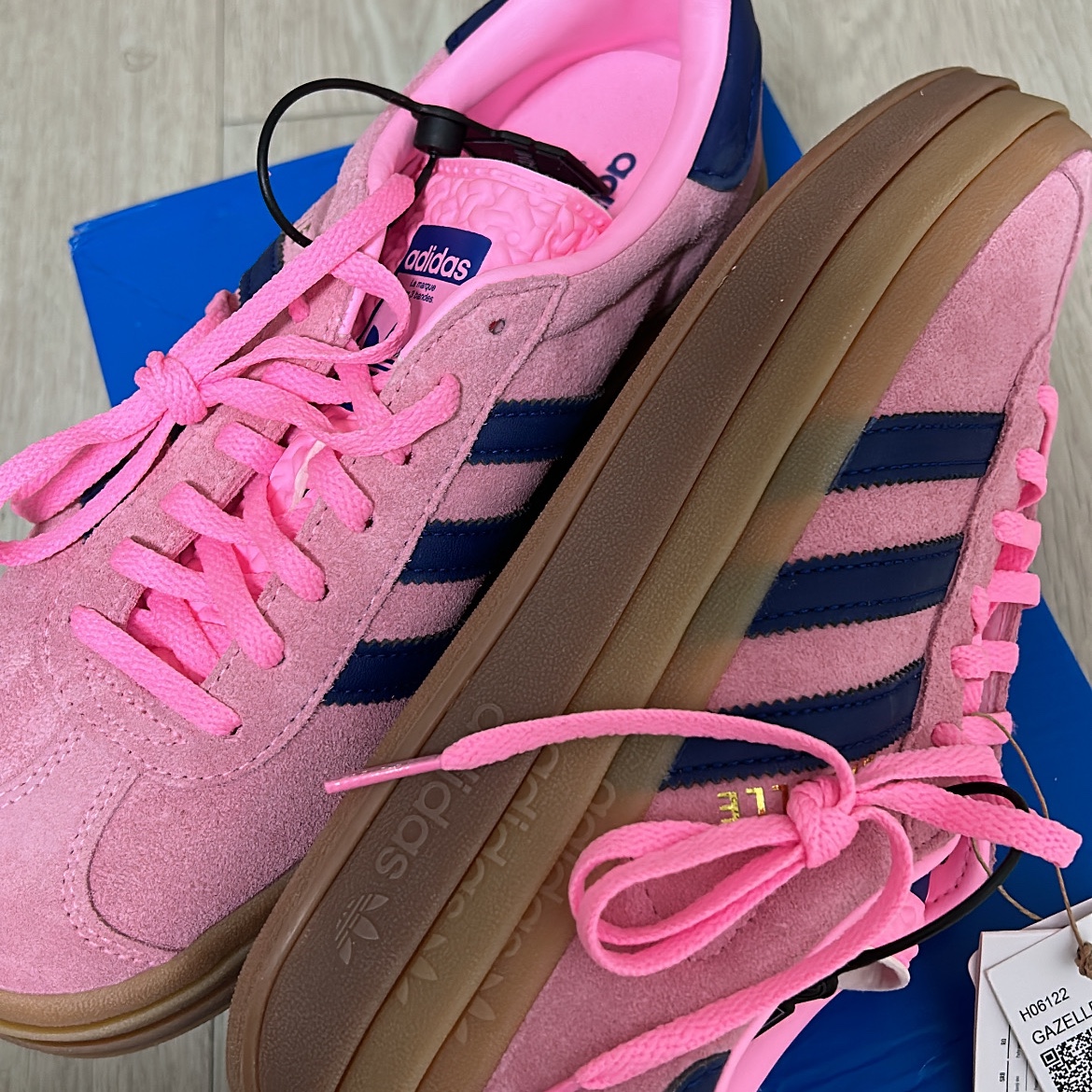(W) Adidas Gazelle Bold Pink Glow Victory Blue 착용 스타일 - 3