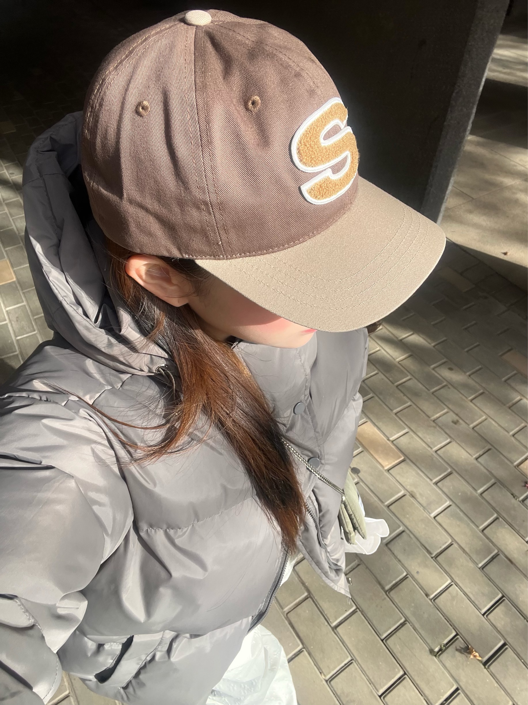 Stussy Chenille S Low Pro Cap Brown 착용 스타일