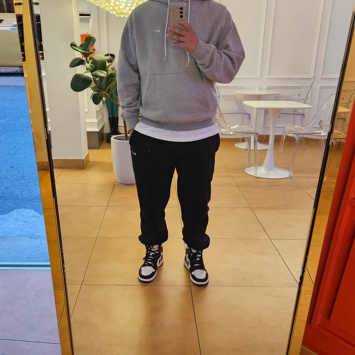 Nike NRG Solo Swoosh Fleece Hoodie Dark Grey Heather - Asia, Nike NRG Solo Swoosh Fleece Pants Black White - Asia 착용 스타일