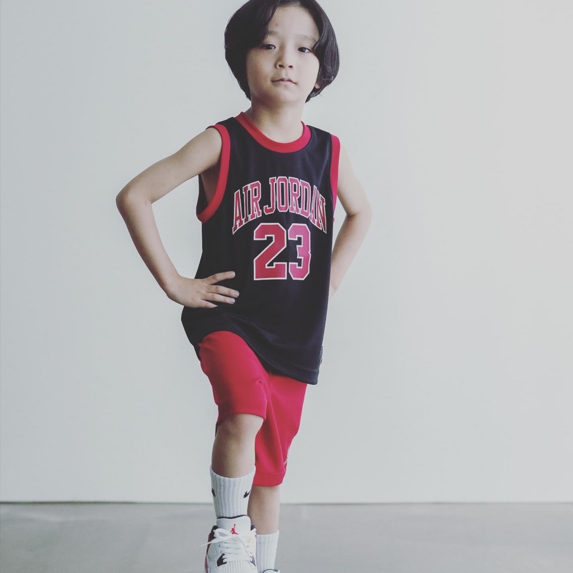 Jordan 4 Retro Red Cement 착용 스타일 - 7