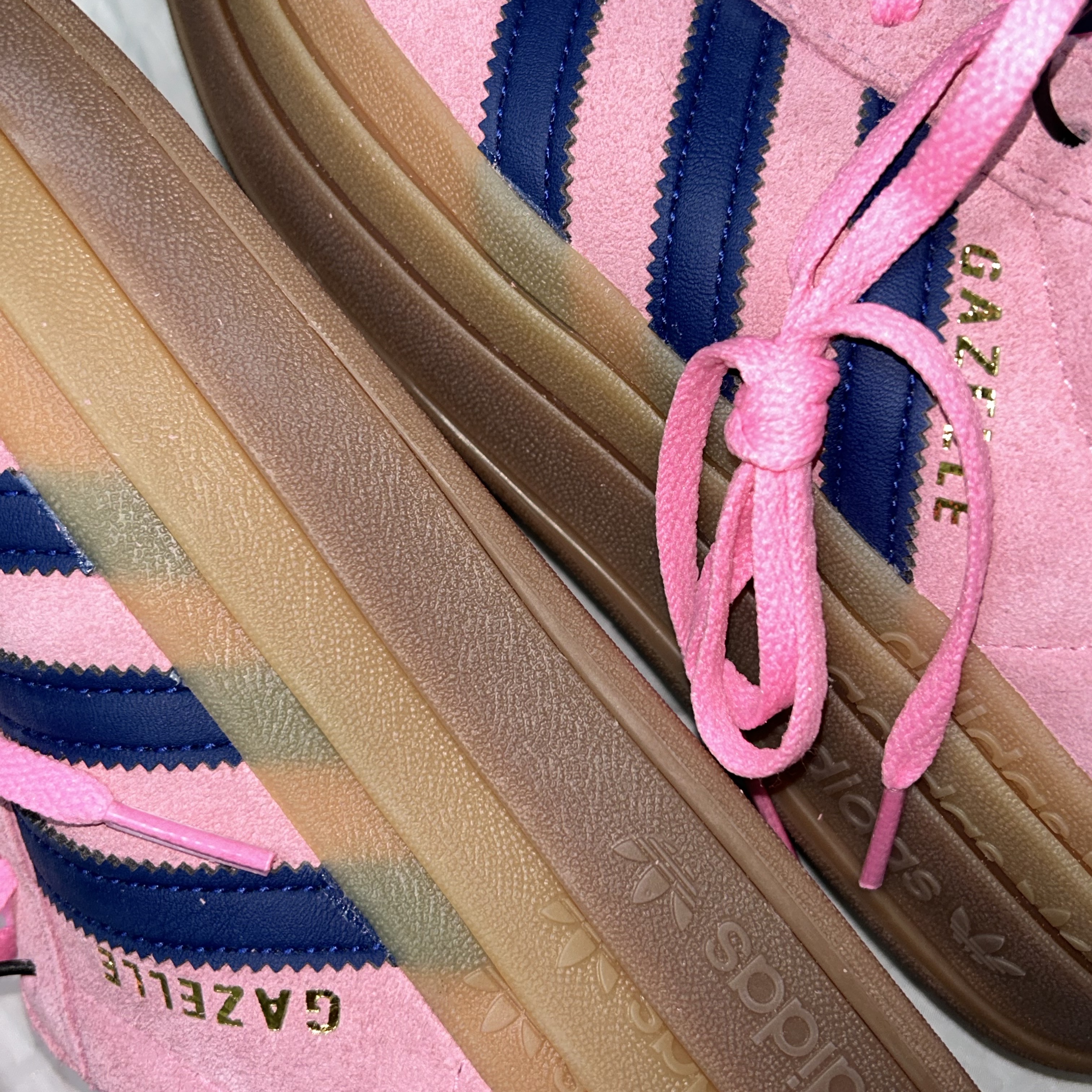 (W) Adidas Gazelle Bold Pink Glow Victory Blue 착용 스타일 - 5