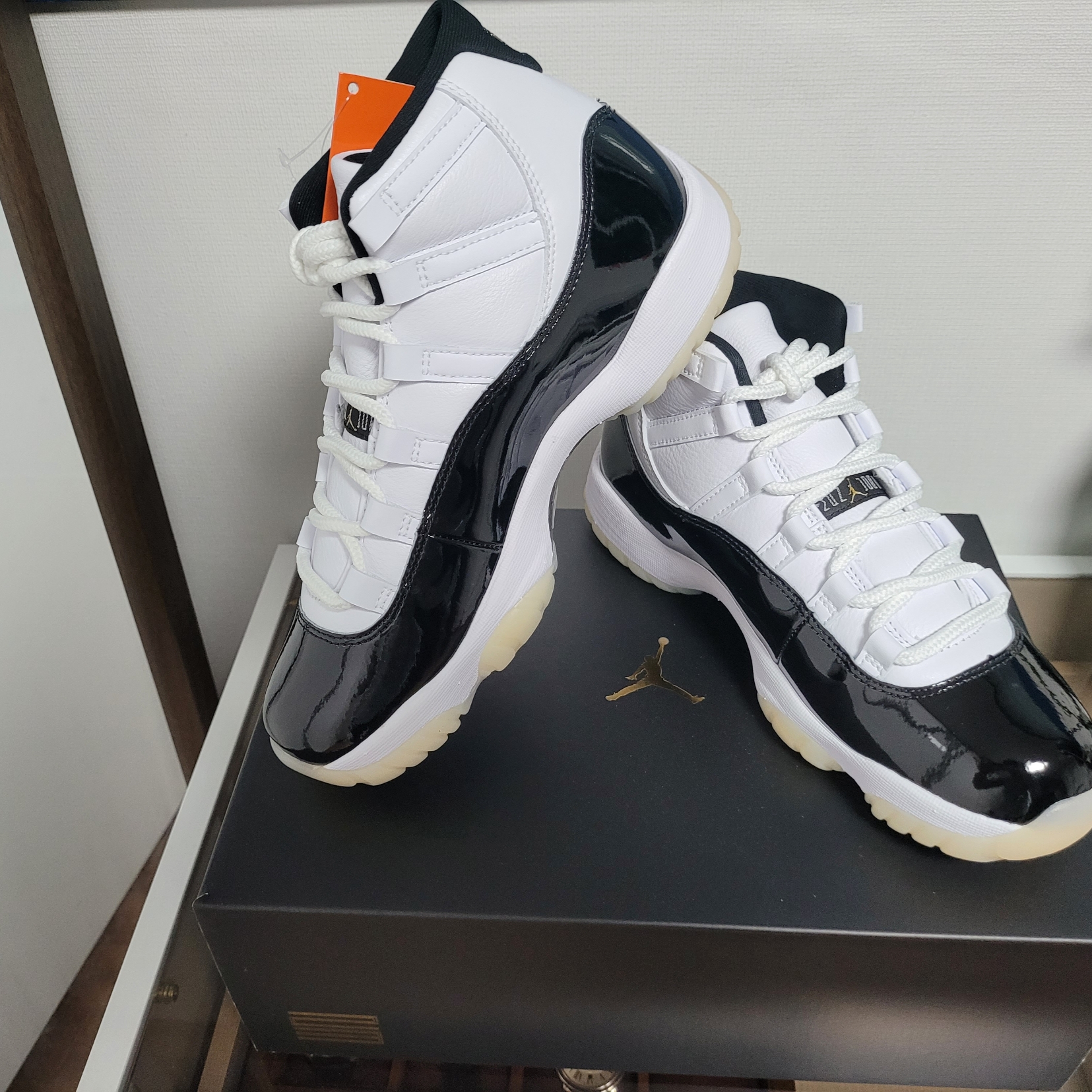 Jordan 11 Retro Gratitude, Jordan 11 Retro Cool Grey 2021 착용 스타일 - 1