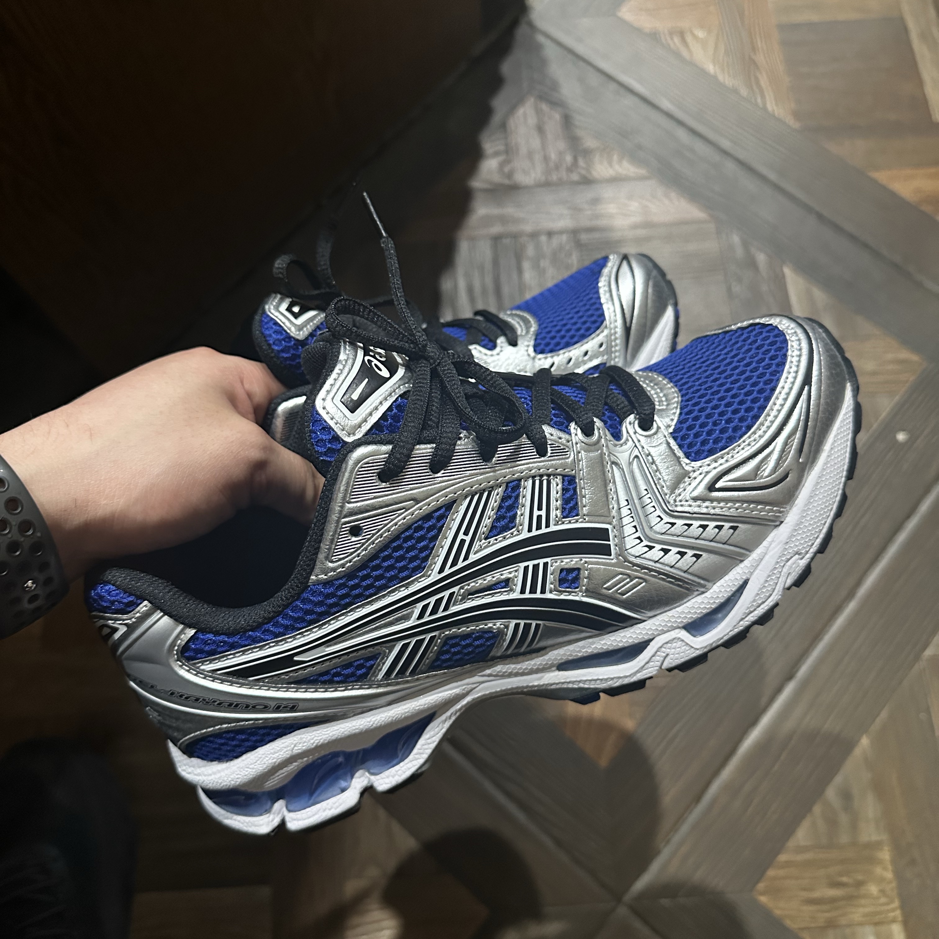 Asics Gel-Kayano 14 Monaco Blue Black 착용 스타일