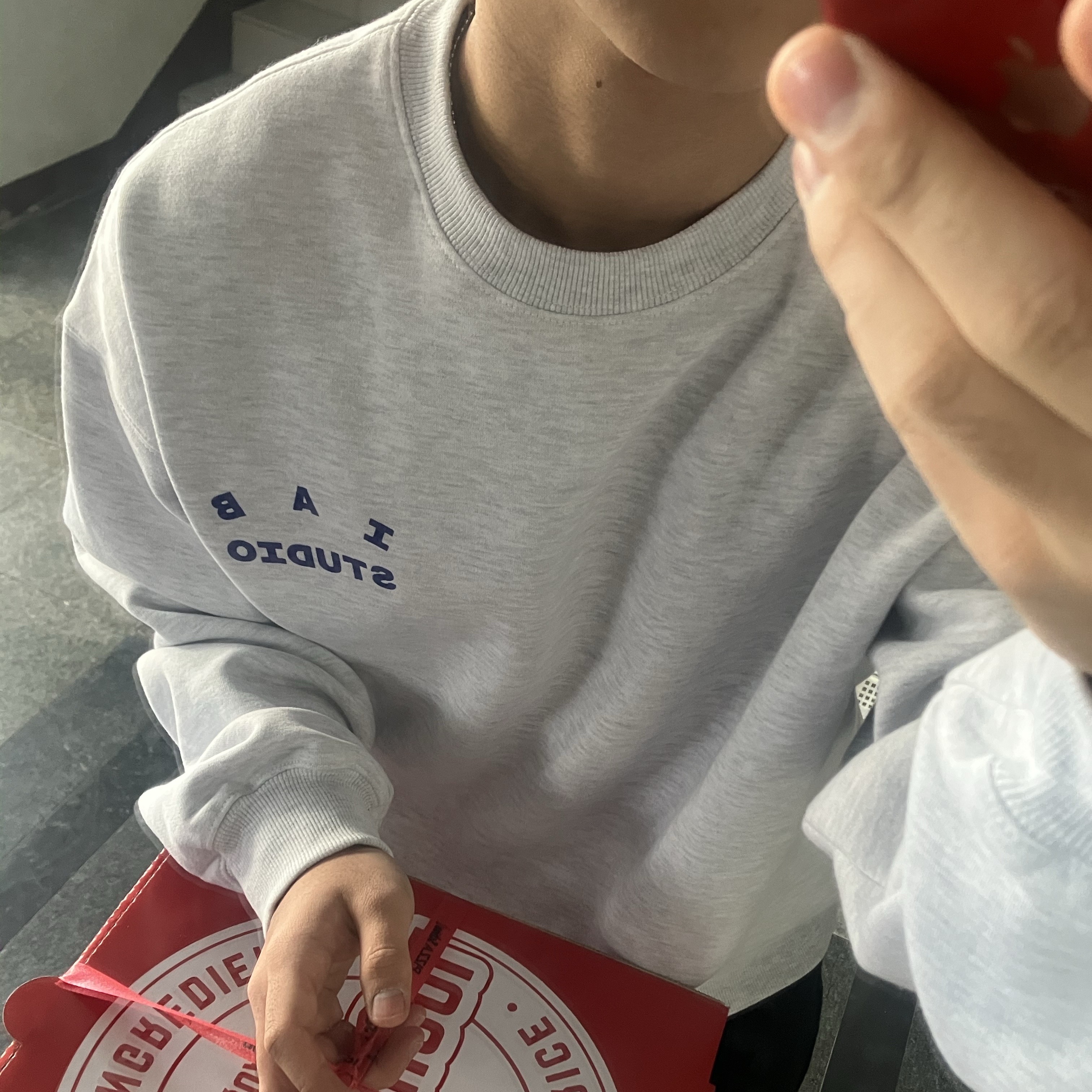 IAB Studio Sweatshirt Light Gray - 23FW 착용 스타일 - 3