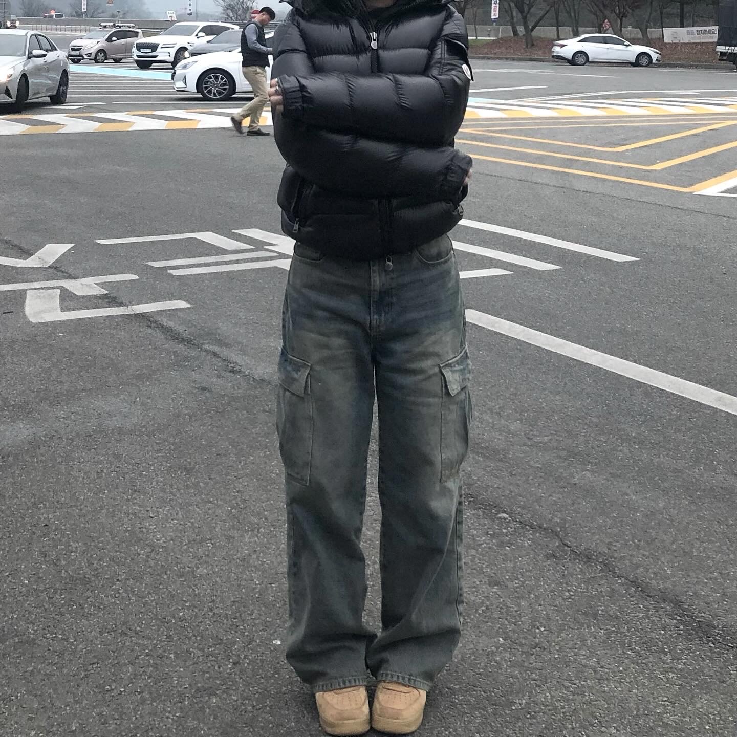 Moncler Maya Short Down Jacket Black - 23FW, Nike Air Force 1 '07 WB Flax 착용 스타일 - 1