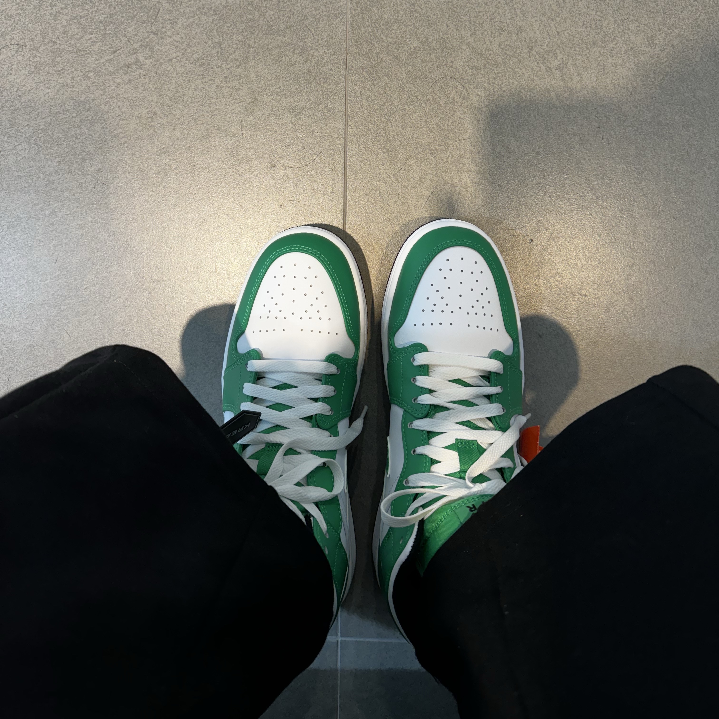Jordan 1 Mid Lucky Green 착용 스타일
