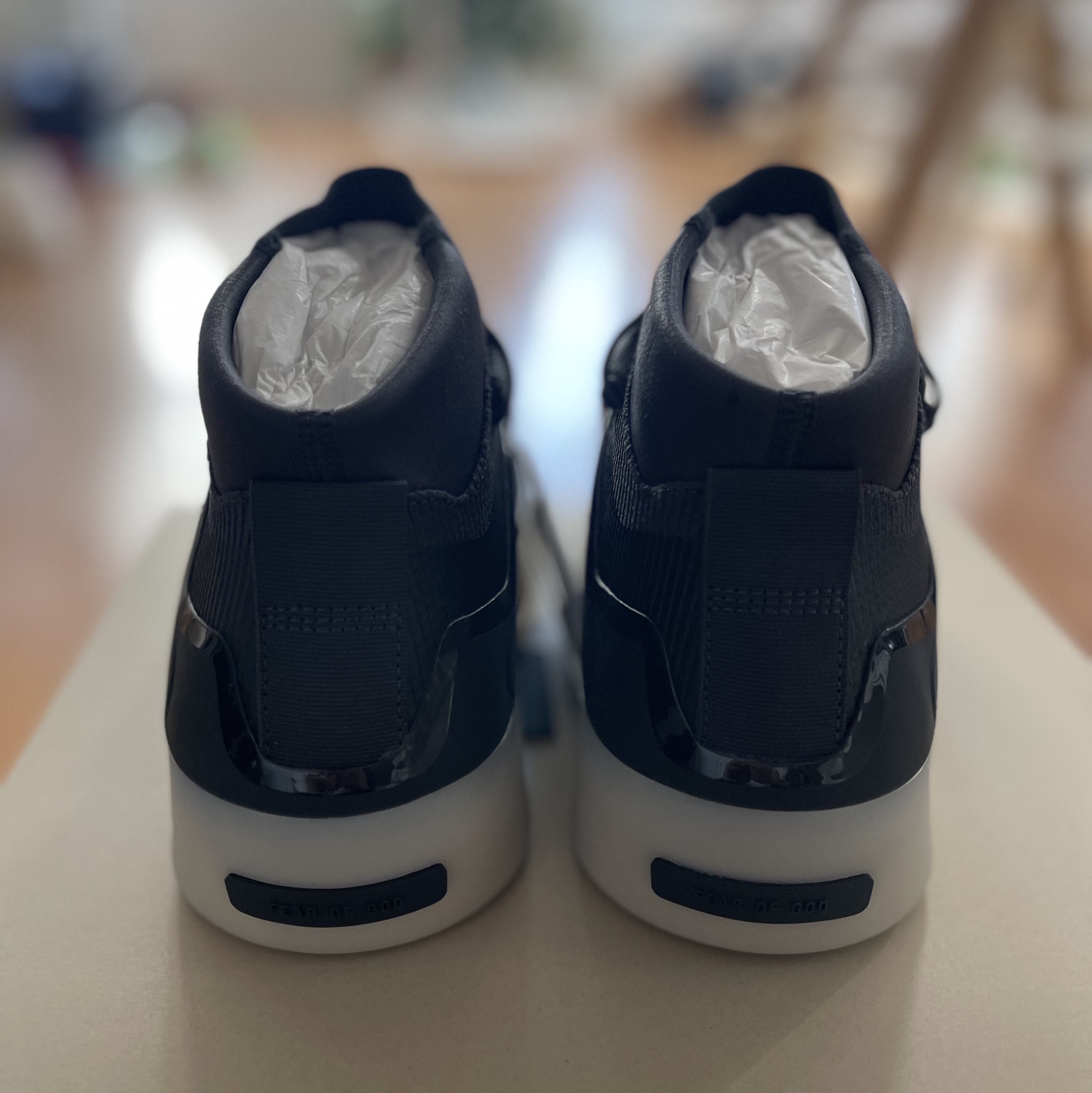 Adidas x Fear of God Athletics I Basketball Carbon 착용 스타일 - 4