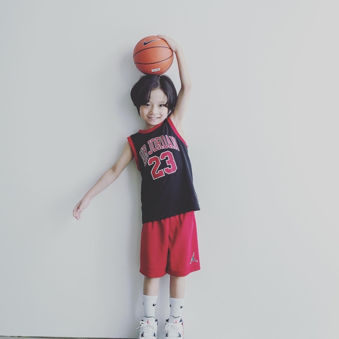 Jordan 4 Retro Red Cement 착용 스타일 - 4