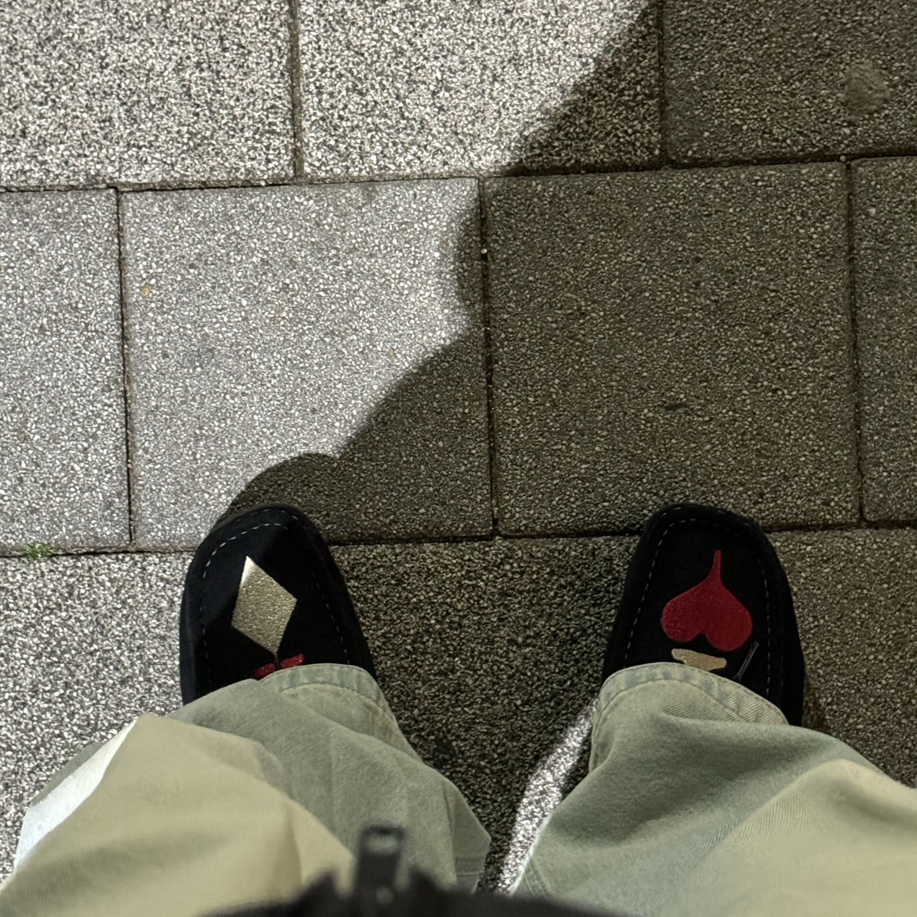 Clarks x Stussy Wallabee Black Suede 착용 스타일