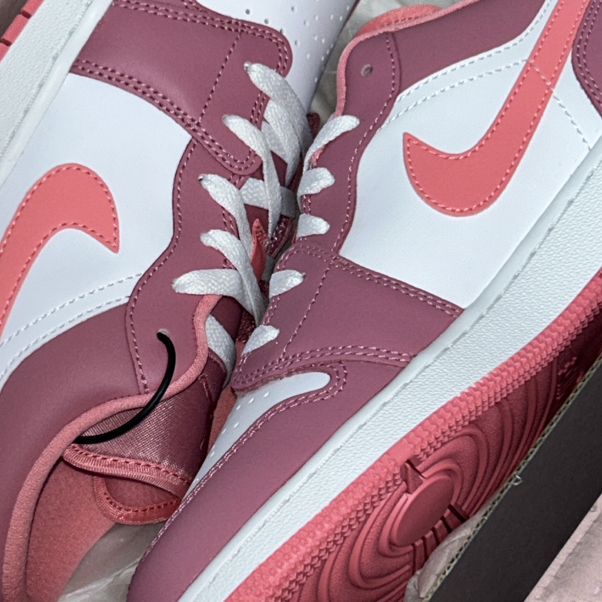 (GS) Jordan 1 Low Desert Berry 착용 스타일