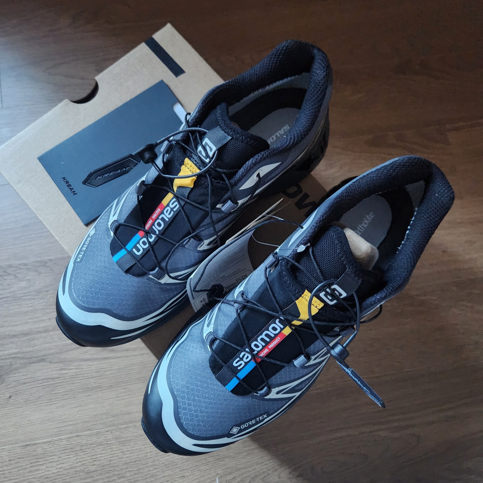 Salomon XT-6 Gore-Tex Black Ebony, Salomon XT-6 Beluga Russet Orange 착용 스타일 - 1