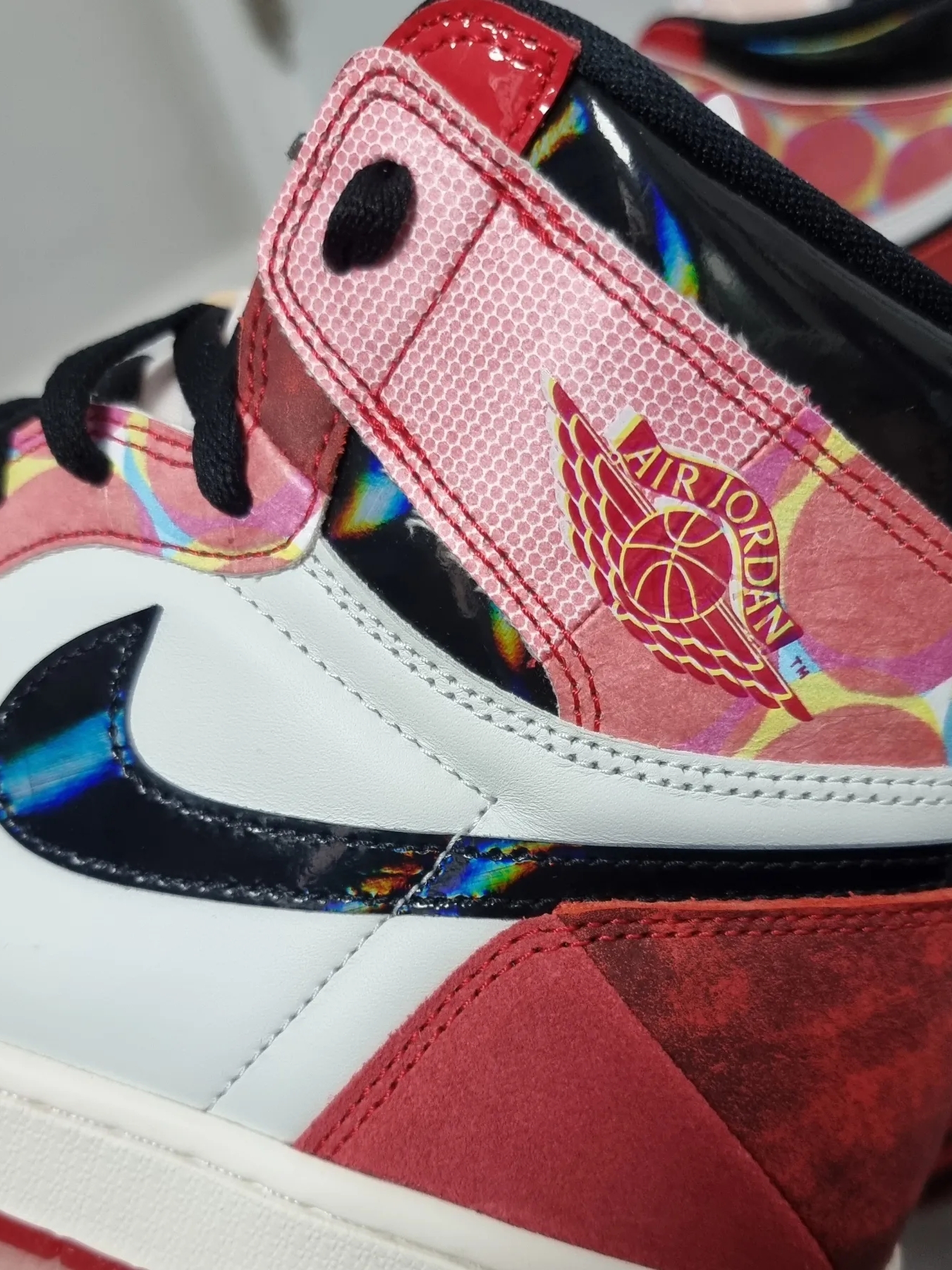 Jordan 1 Retro High Spider-Man Next Chapter 착용 스타일 - 3