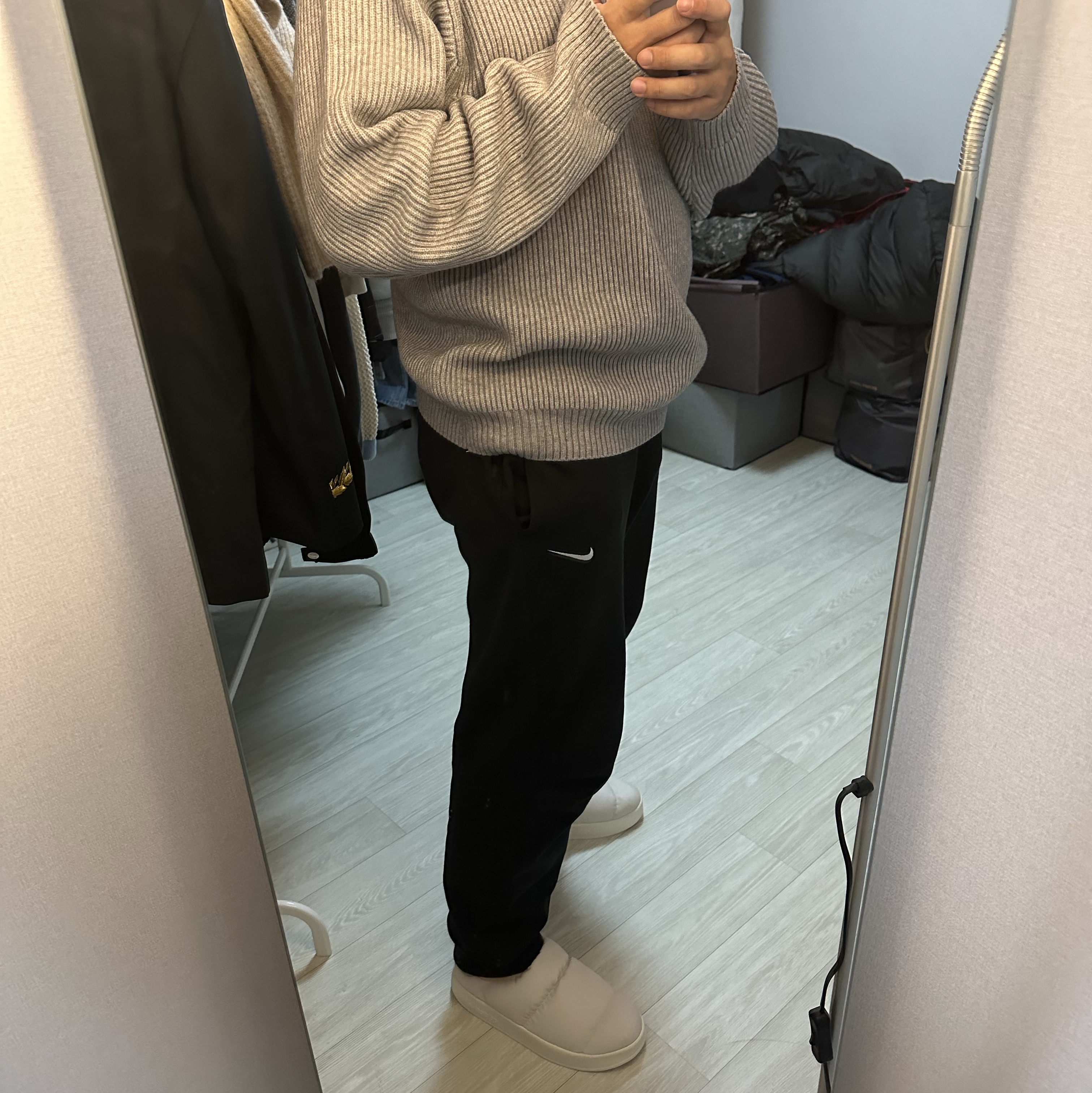 Adidas Puffylette Aluminum Off White 착용 스타일