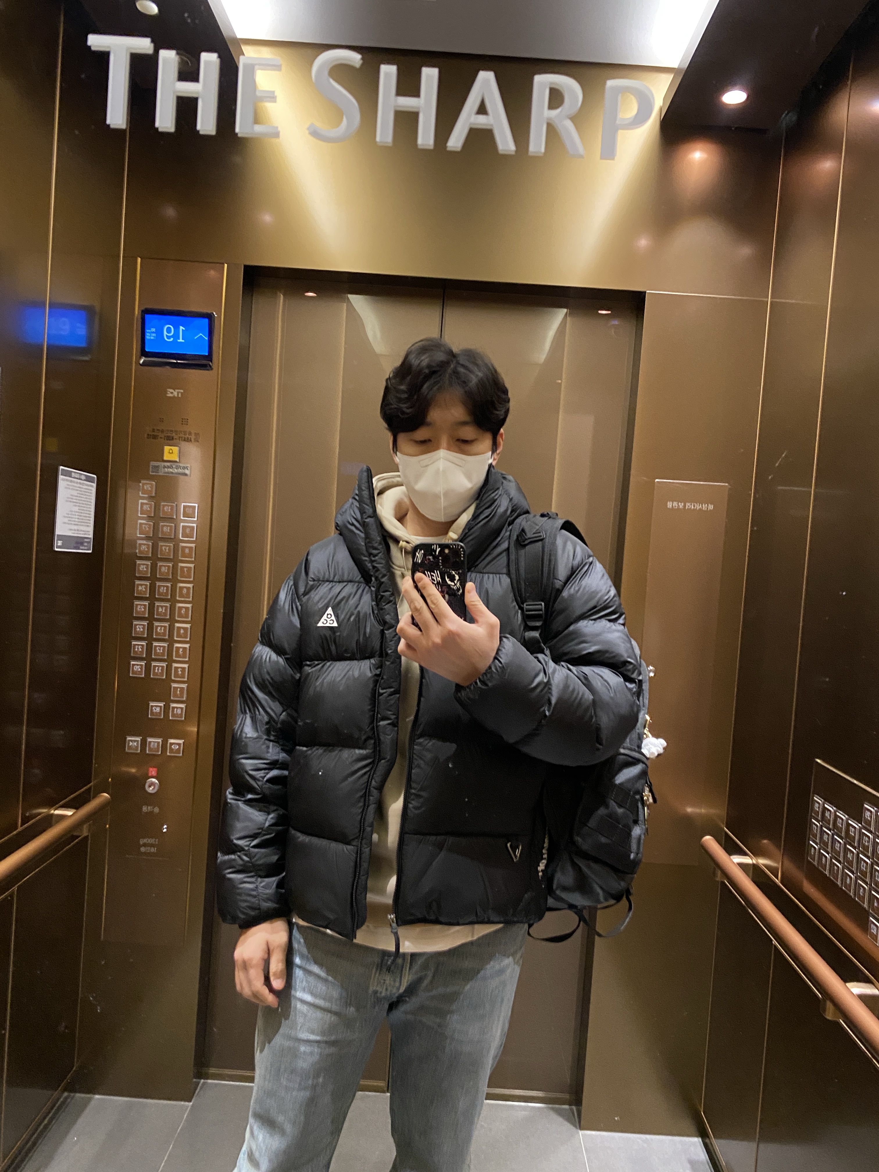 Nike ACG Therma-Fit ADV Lunar Lake Puffer Jacket Black - Asia, Nike ACG Therma-Fit Pullover Fleece Hoodie Sanddrift - Asia 착용 스타일