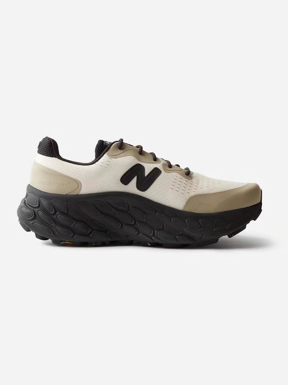 New Balance x District Vision Fresh Foam X More Trail v3 Jet Stream Black - D Standard 착용 스타일 - 2