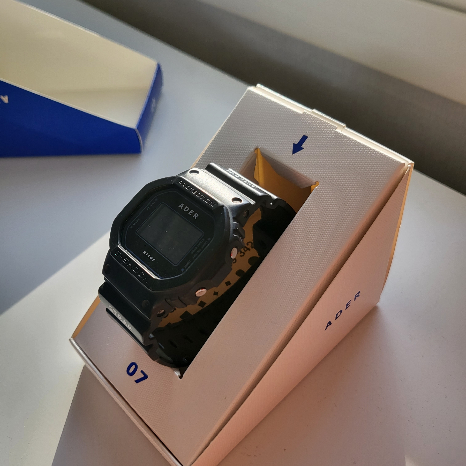 Casio G-Shock x Ader Error DW-5600ADER-1 착용 스타일
