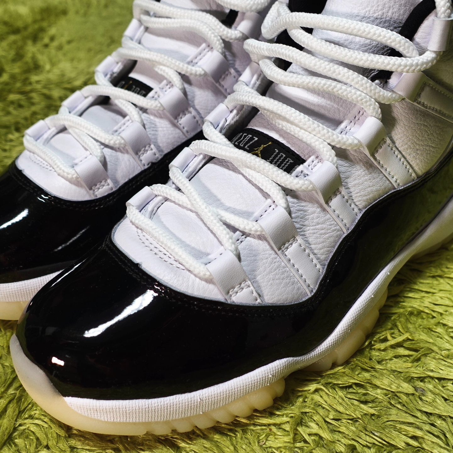 Jordan 11 Retro Gratitude 착용 스타일 - 5