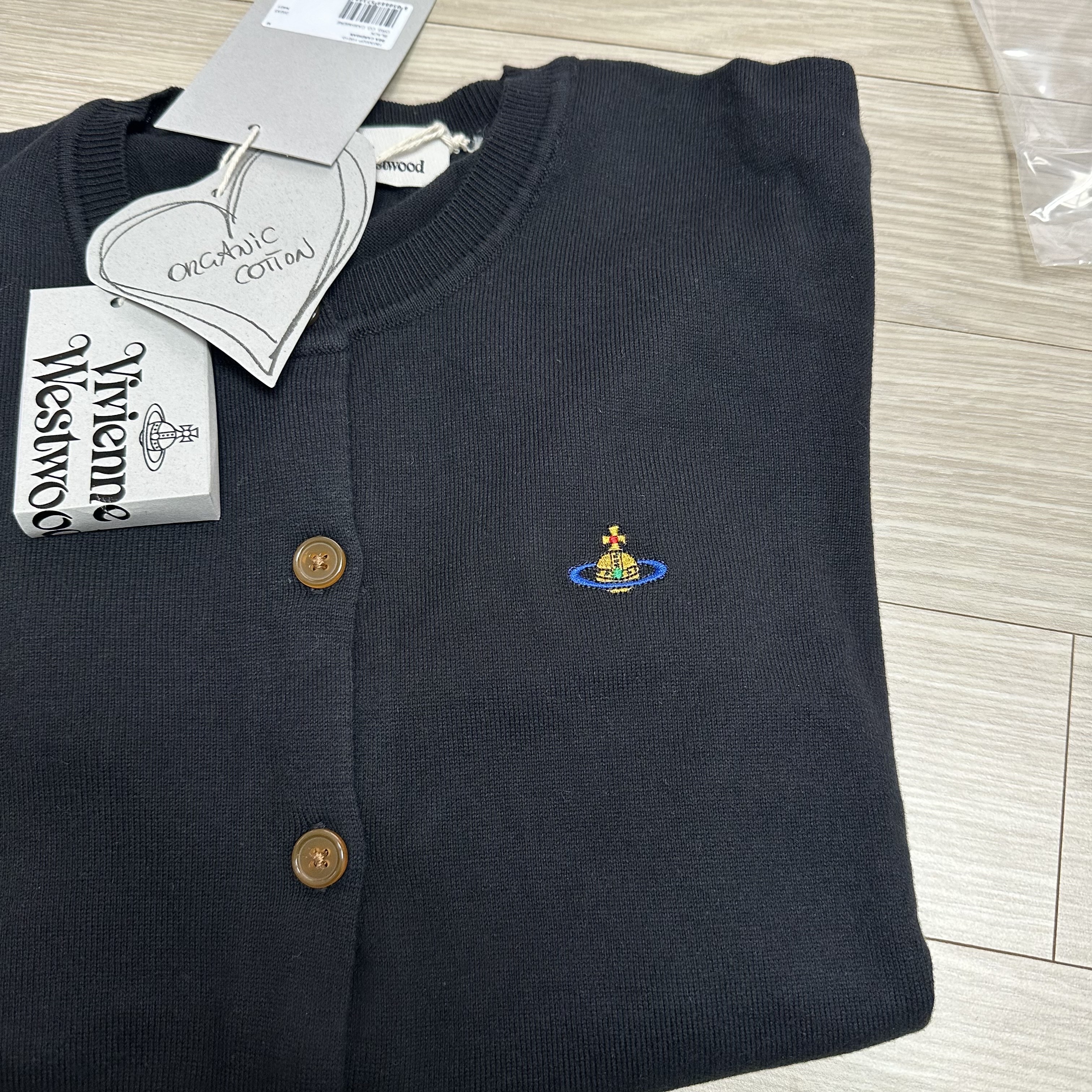 (W) Vivienne Westwood Bea Cardigan Black 착용 스타일 - 1