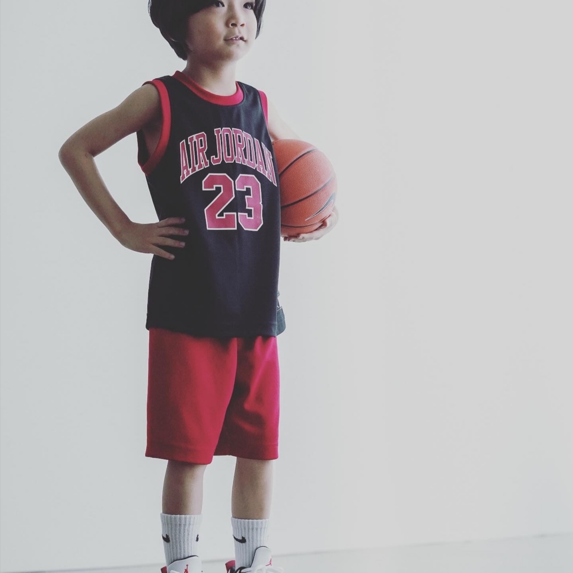 Jordan 4 Retro Red Cement 착용 스타일 - 2
