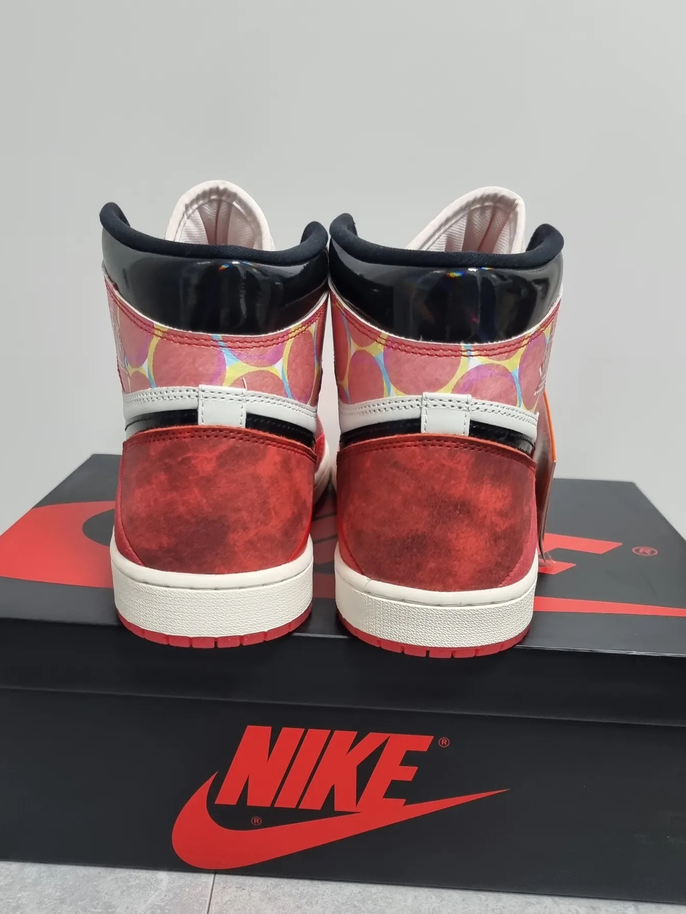 Jordan 1 Retro High Spider-Man Next Chapter 착용 스타일 - 5