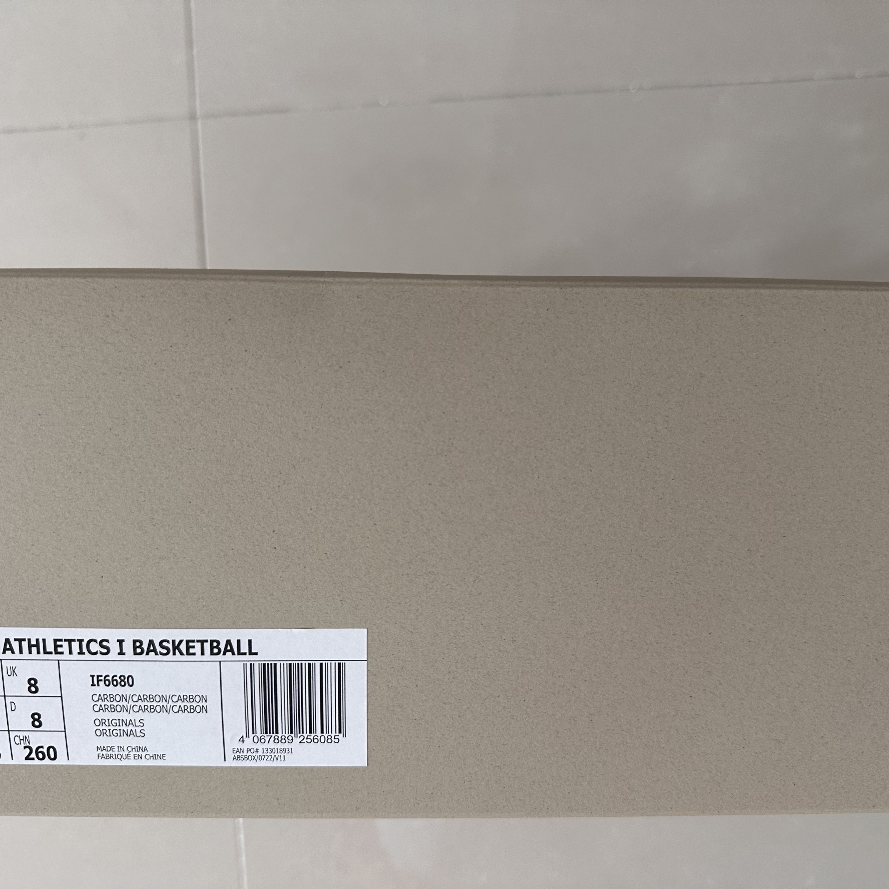 Adidas x Fear of God Athletics I Basketball Carbon 착용 스타일 - 1
