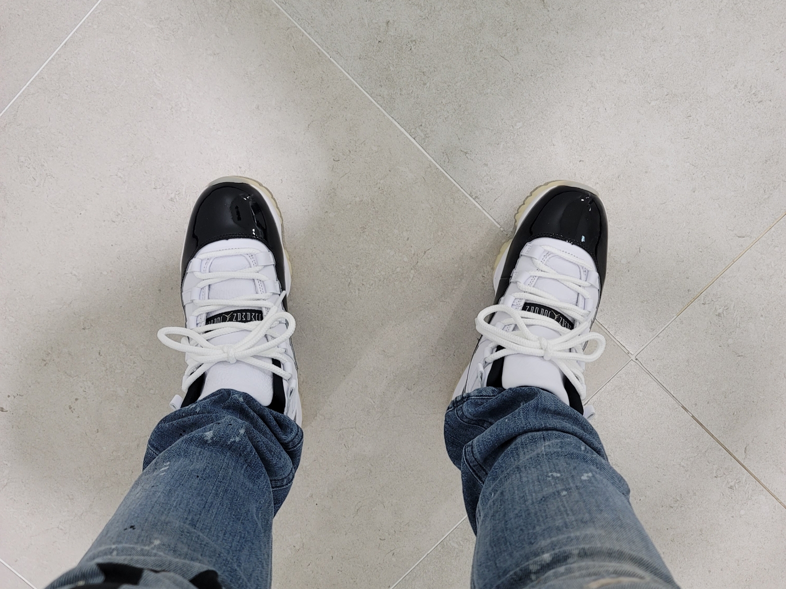 Jordan 11 Retro Gratitude 착용 스타일 - 2