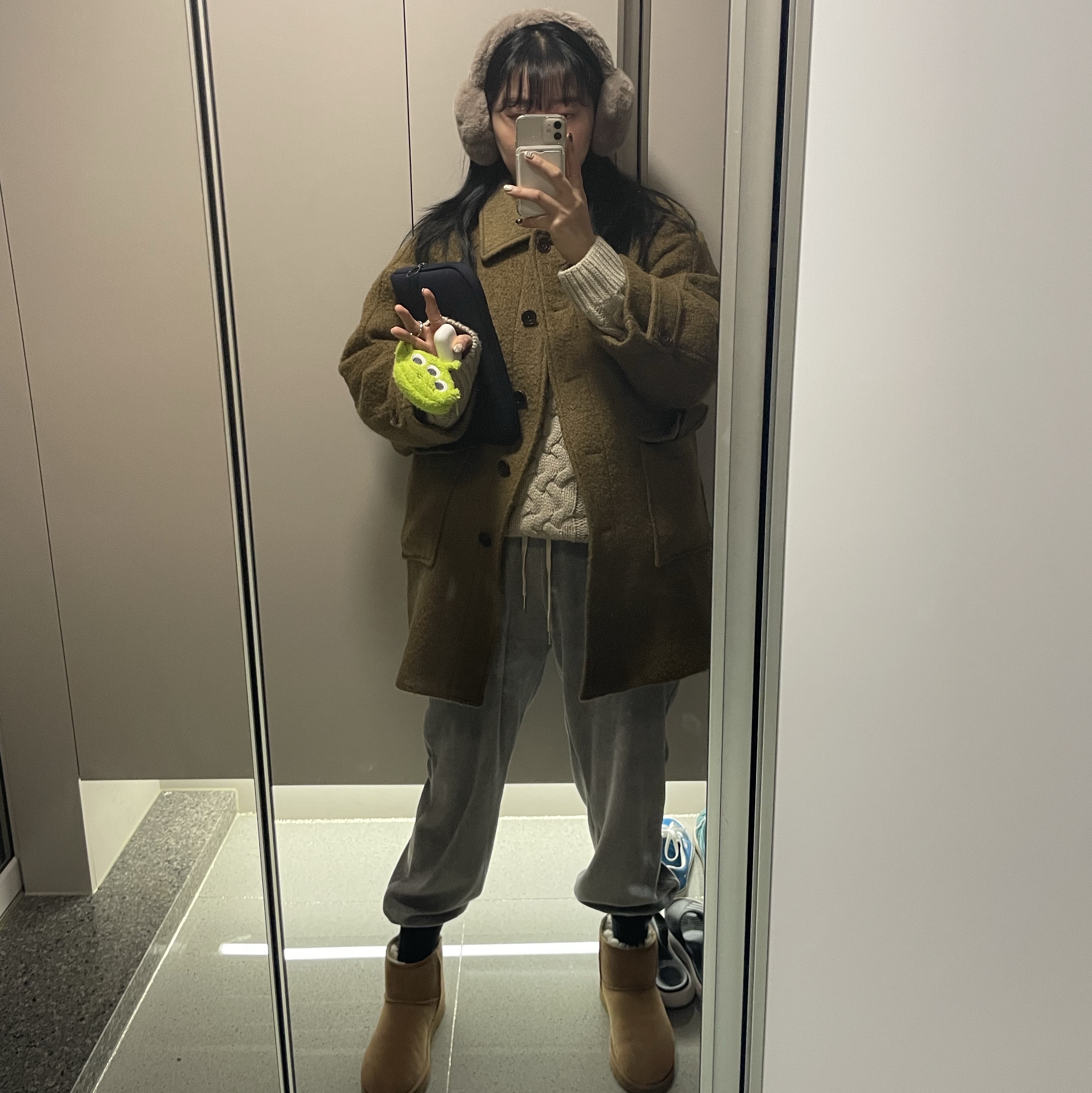 (W) UGG Classic Mini II Boots Chestnut 착용 스타일