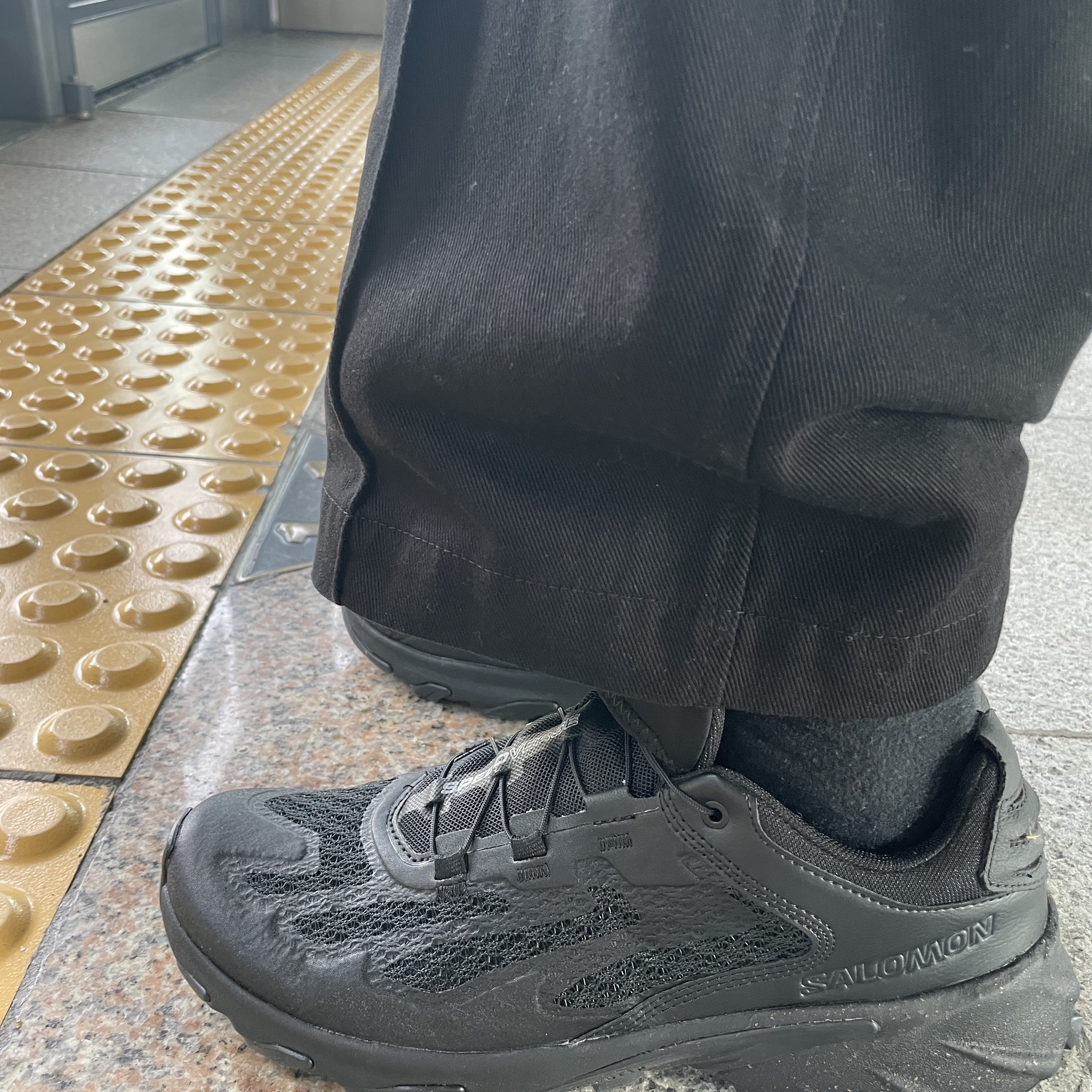 Salomon Speedverse PRG Black Alloy Black 착용 스타일