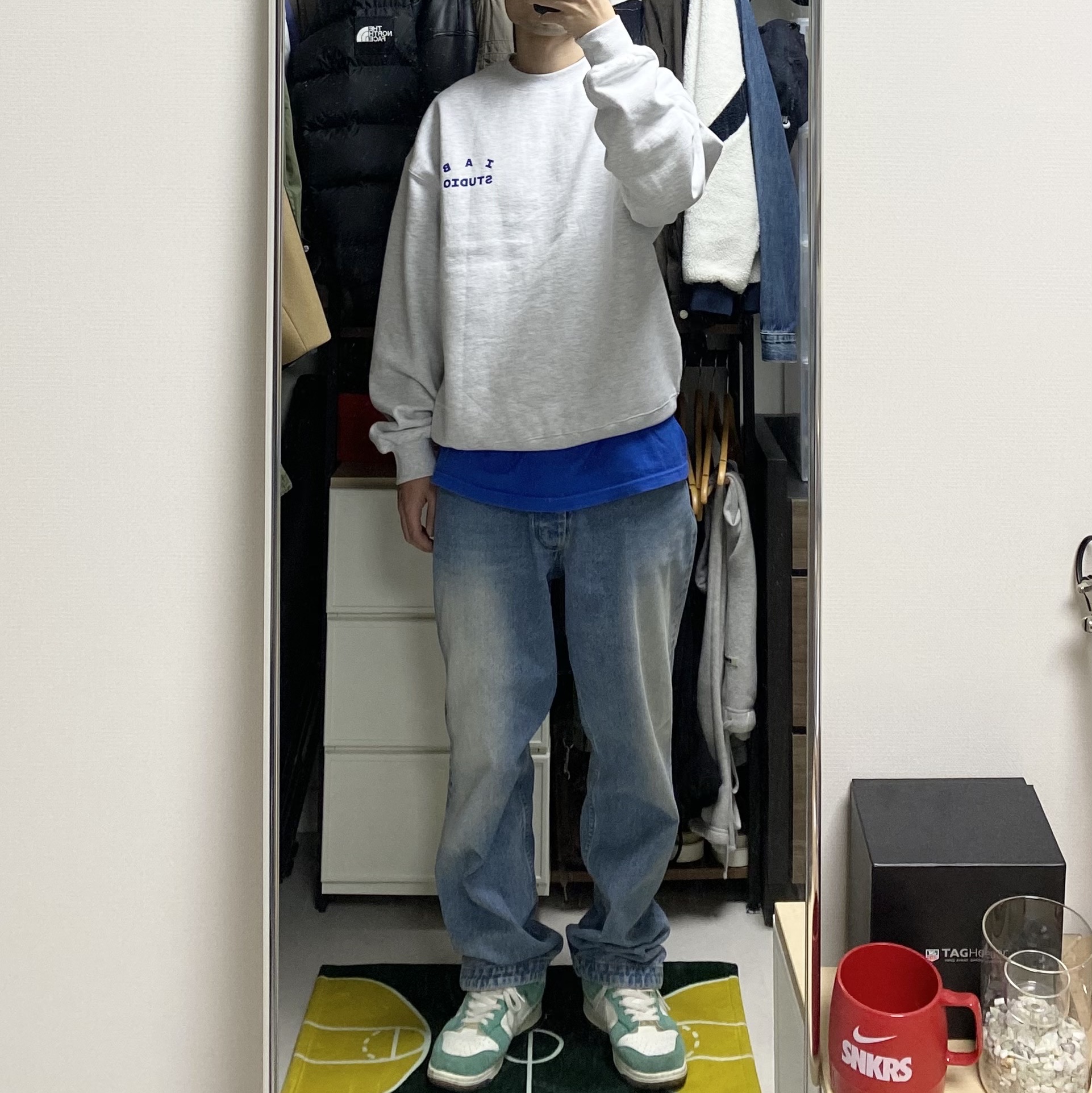 IAB Studio Sweatshirt Light Gray - 23FW, Nike x Kasina Dunk Low Road Sign - Kasina Exclusive 착용 스타일 - 2