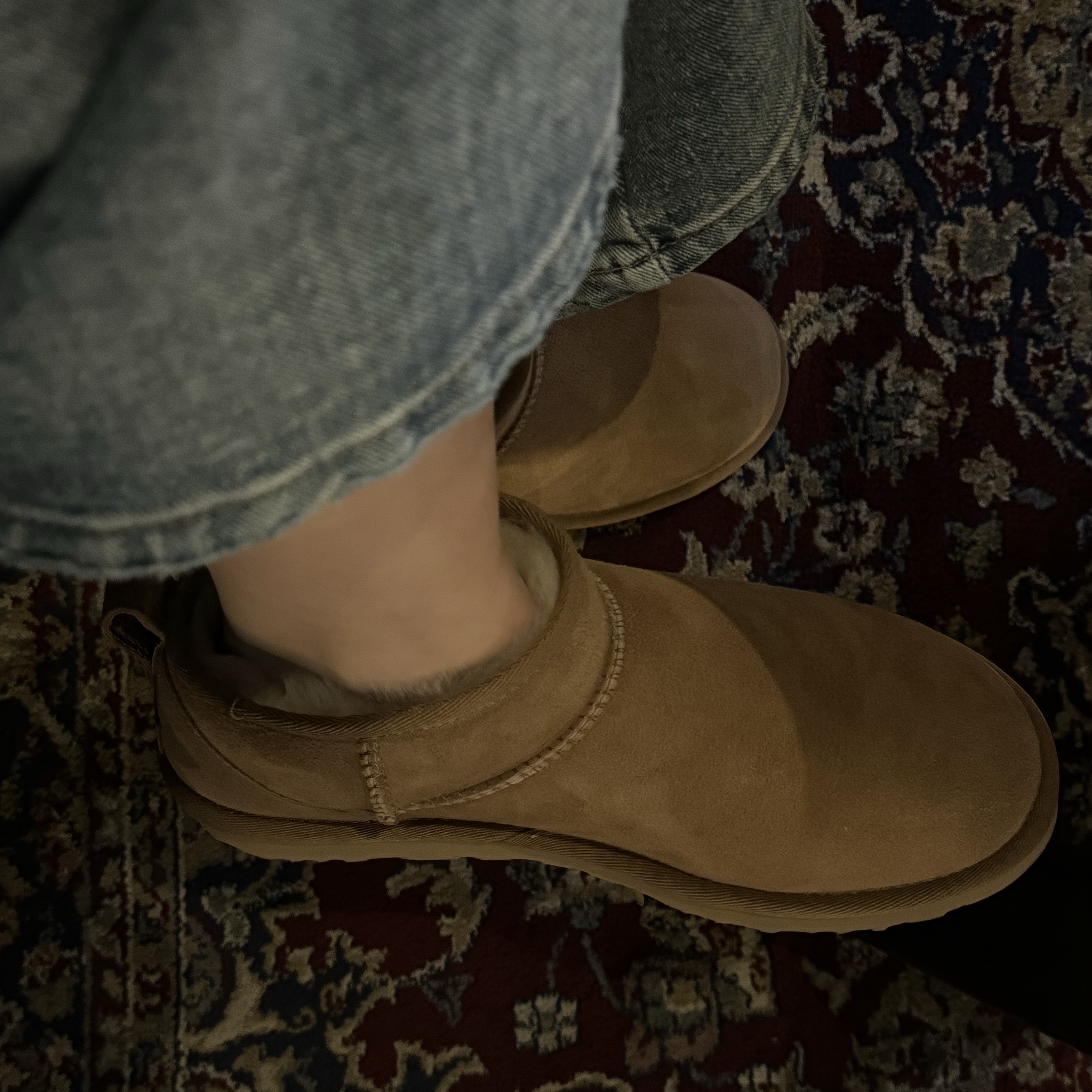 (W) UGG Classic Ultra Mini Boots Chestnut 착용 스타일