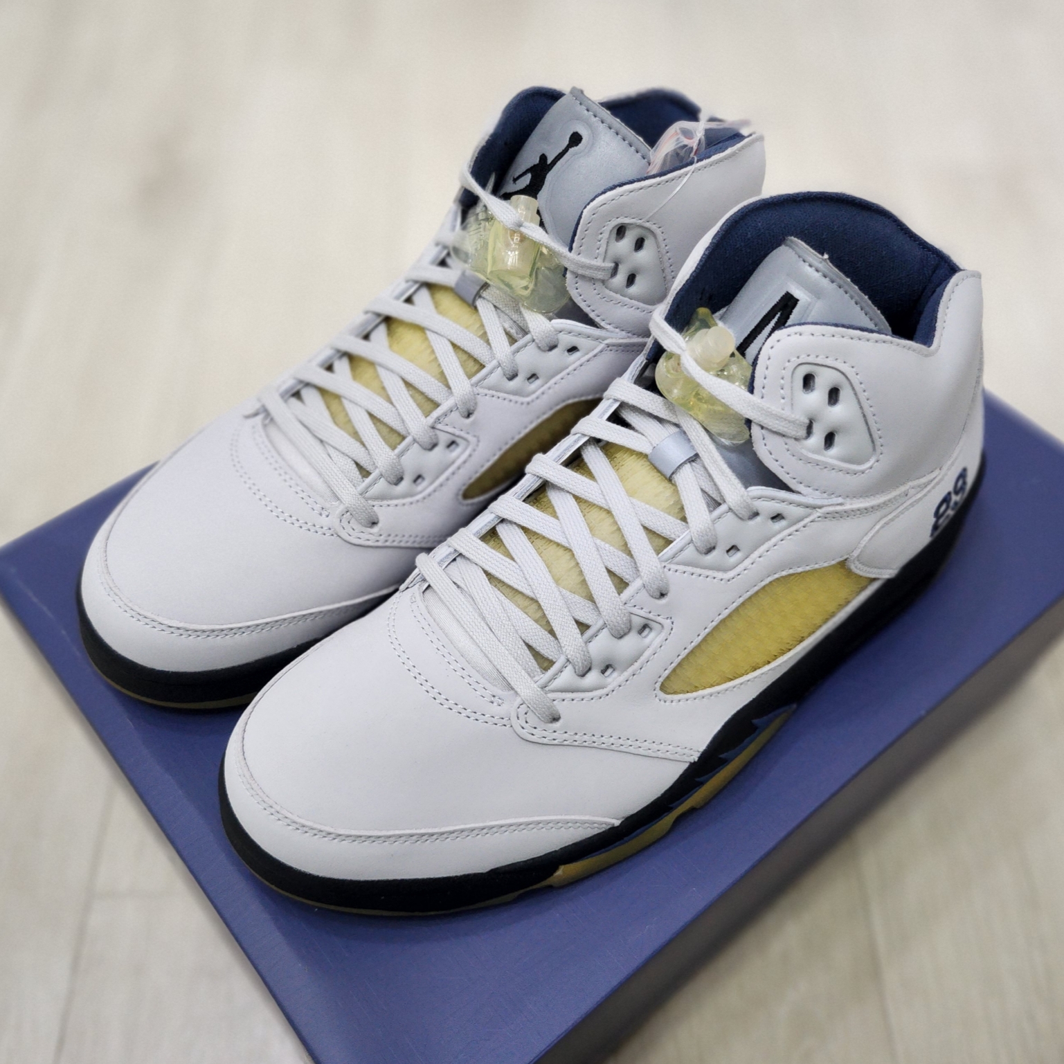 (W) Jordan 5 x A Ma Maniere Retro Dawn 착용 스타일 - 2