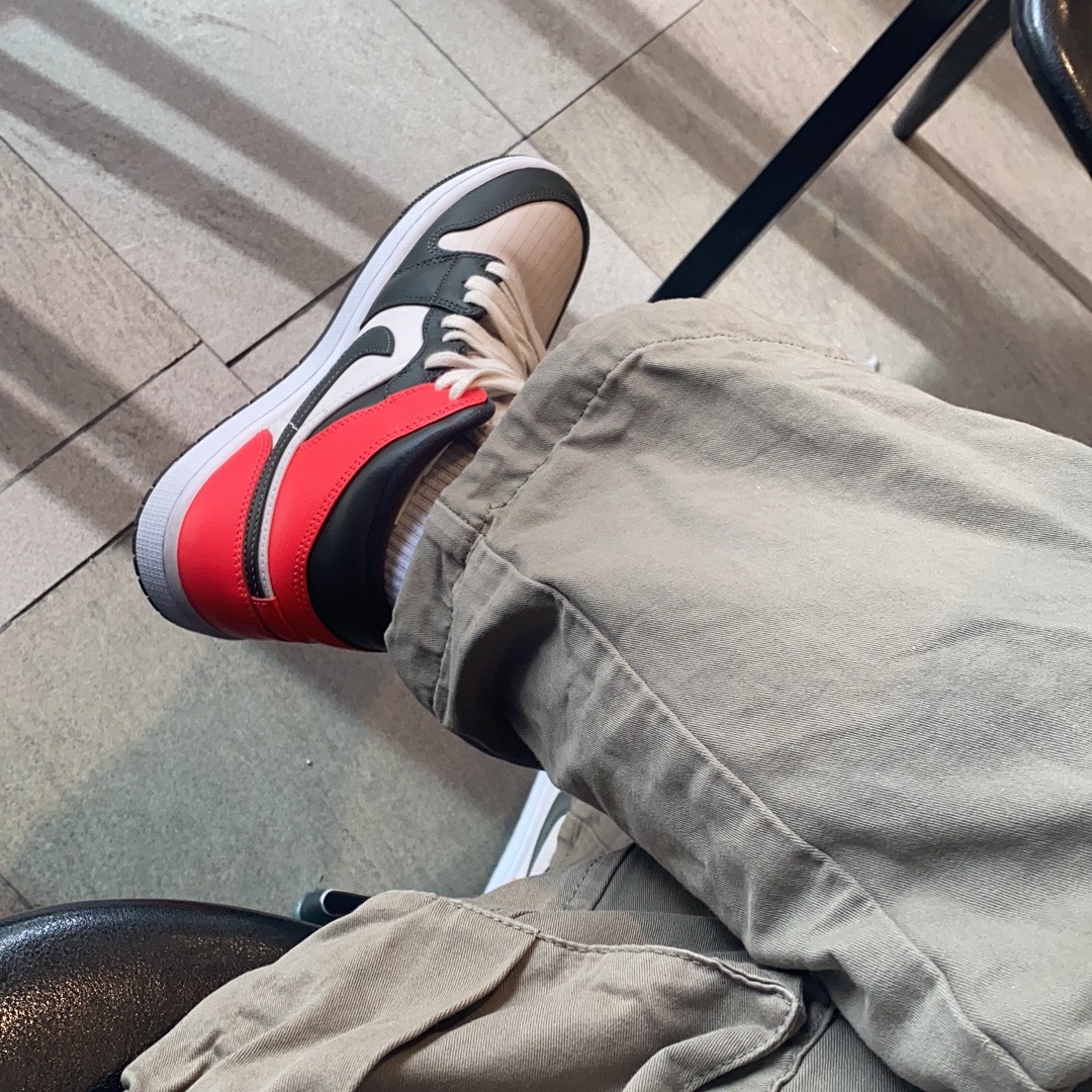 (W) Jordan 1 Mid SE Newsprint 착용 스타일
