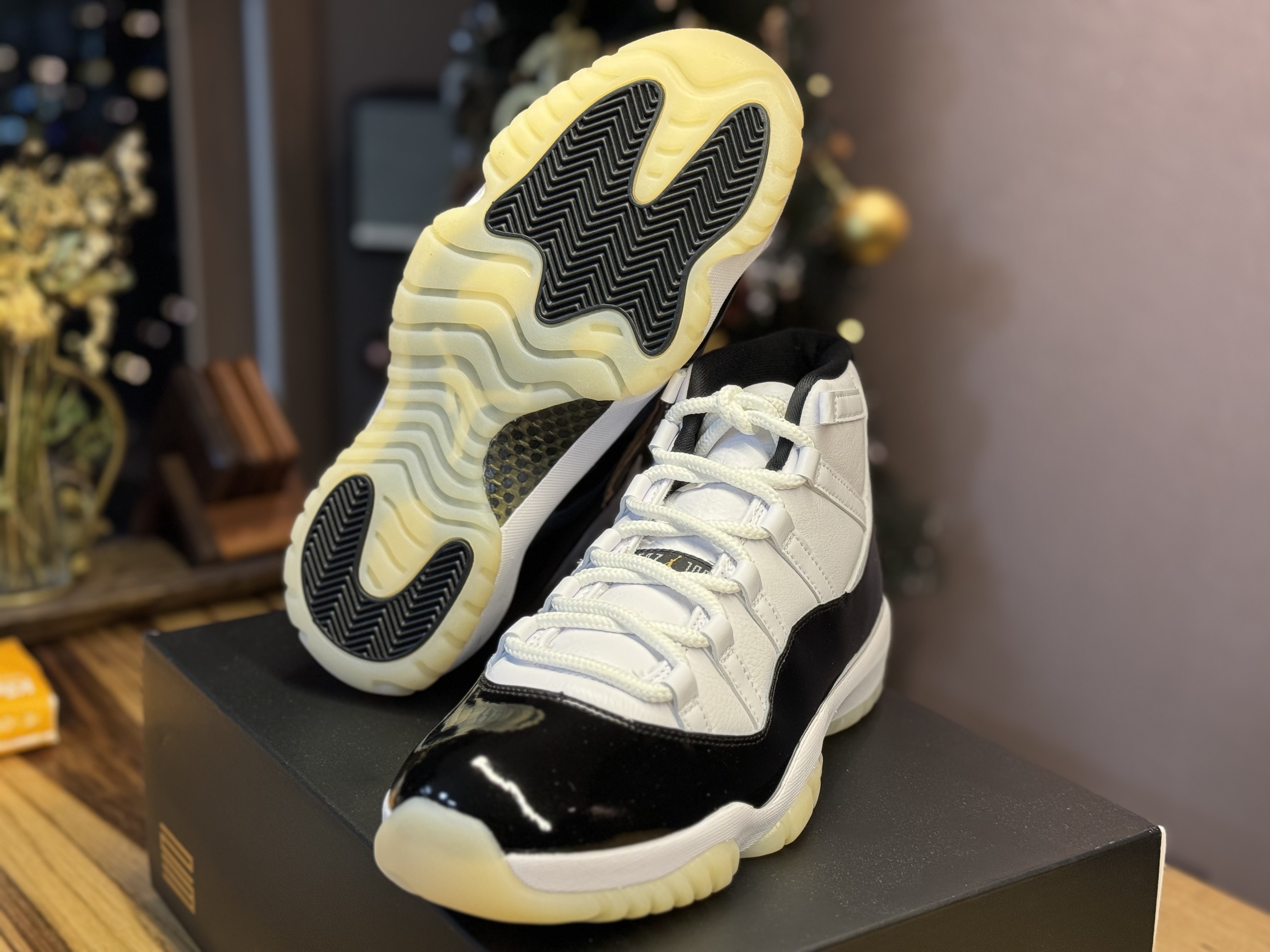 Jordan 11 Retro Gratitude 착용 스타일 - 2
