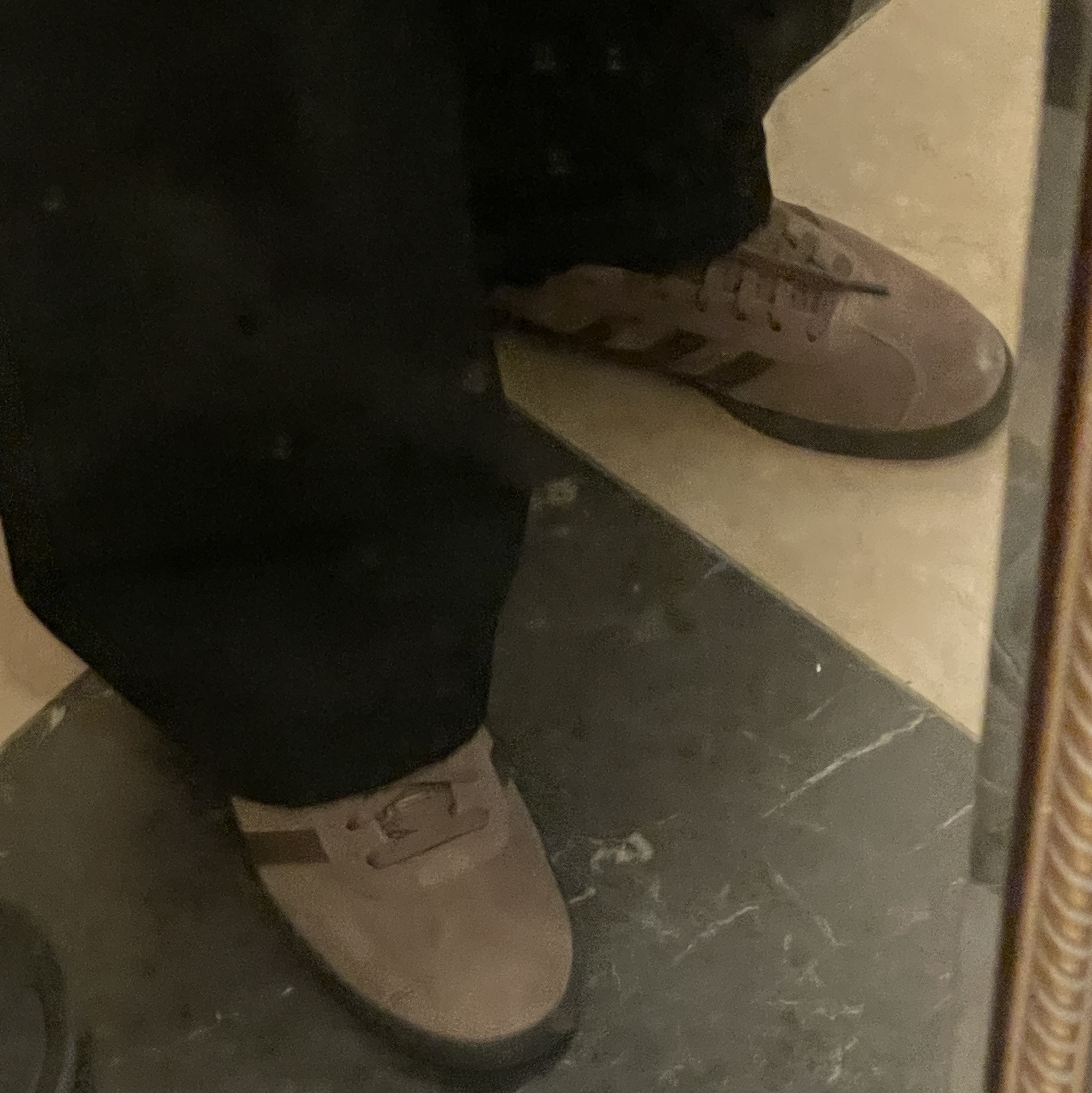 Adidas Gazelle Earth Strata Brown Gum 착용 스타일