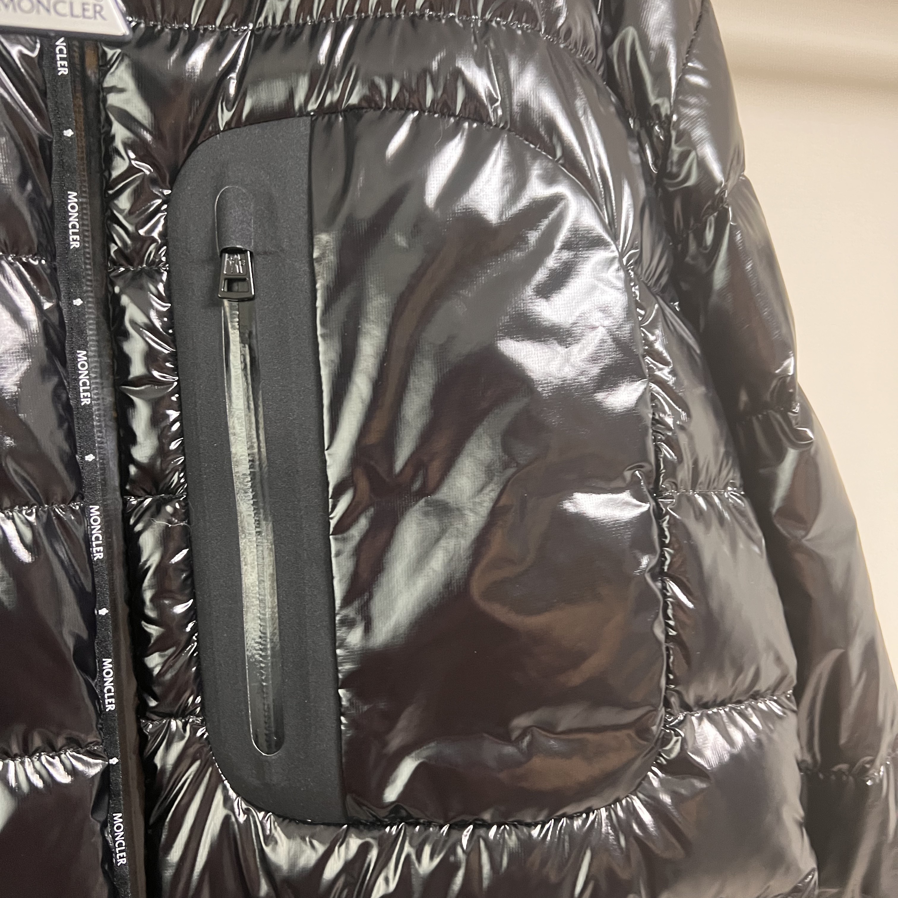 Moncler Maewo Short Down Jacket Black - 22SS 착용 스타일 - 5