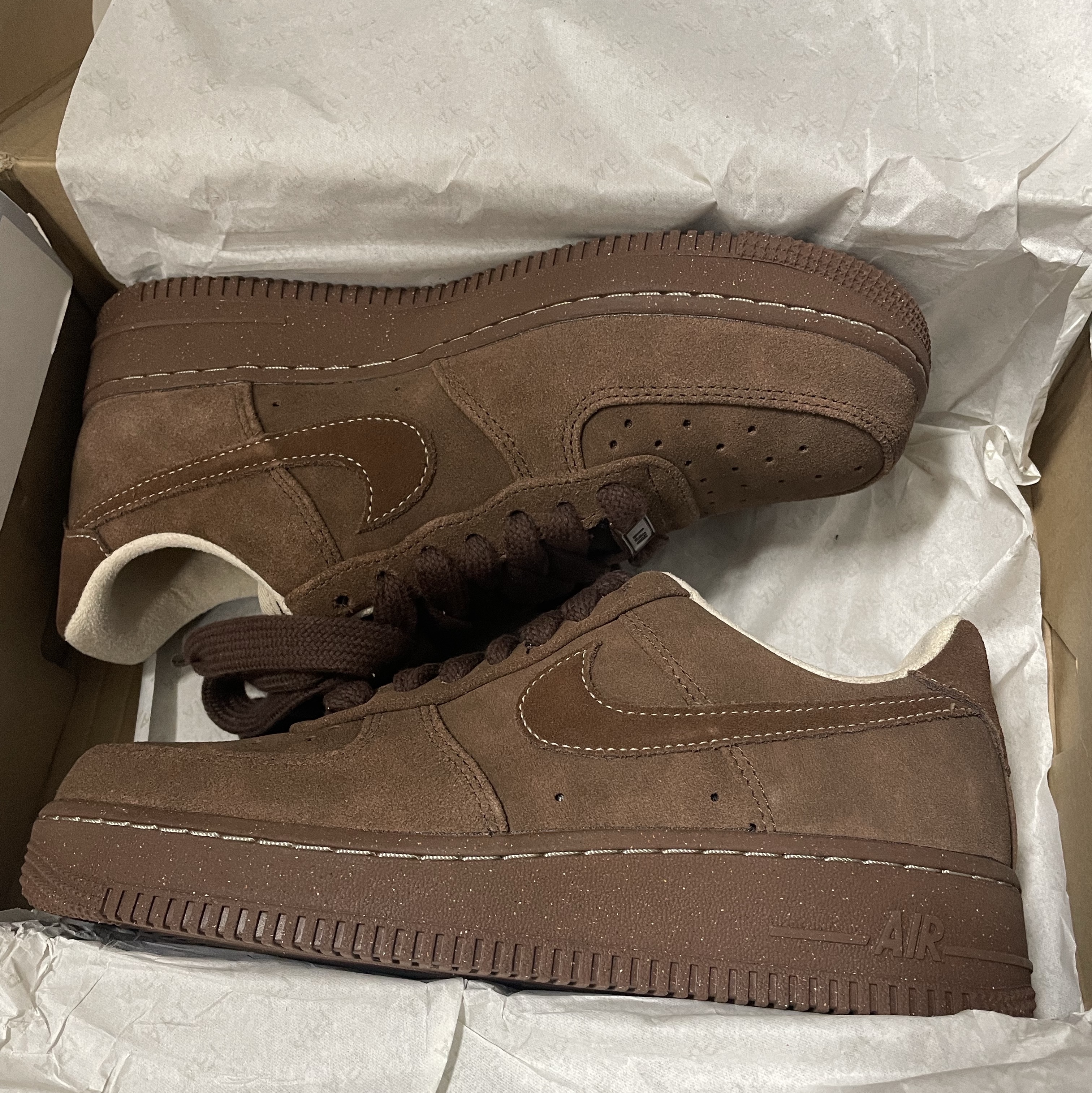 (W) Nike Air Force 1 '07 Cacao Wow 착용 스타일