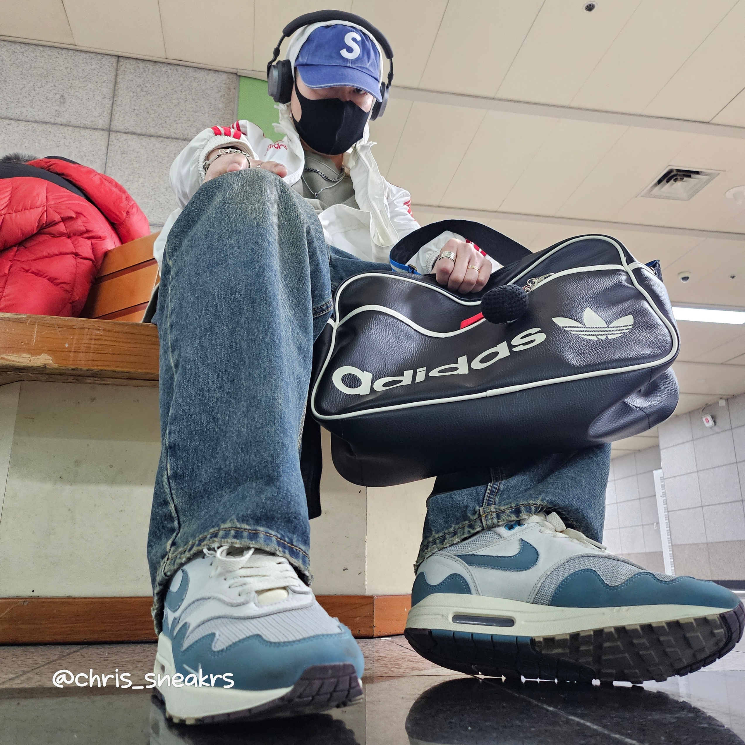 Supreme Pigment Canvas S Logo 6-Panel Navy - 23SS, Nike x Patta Air Max 1 Noise Aqua 착용 스타일 - 3