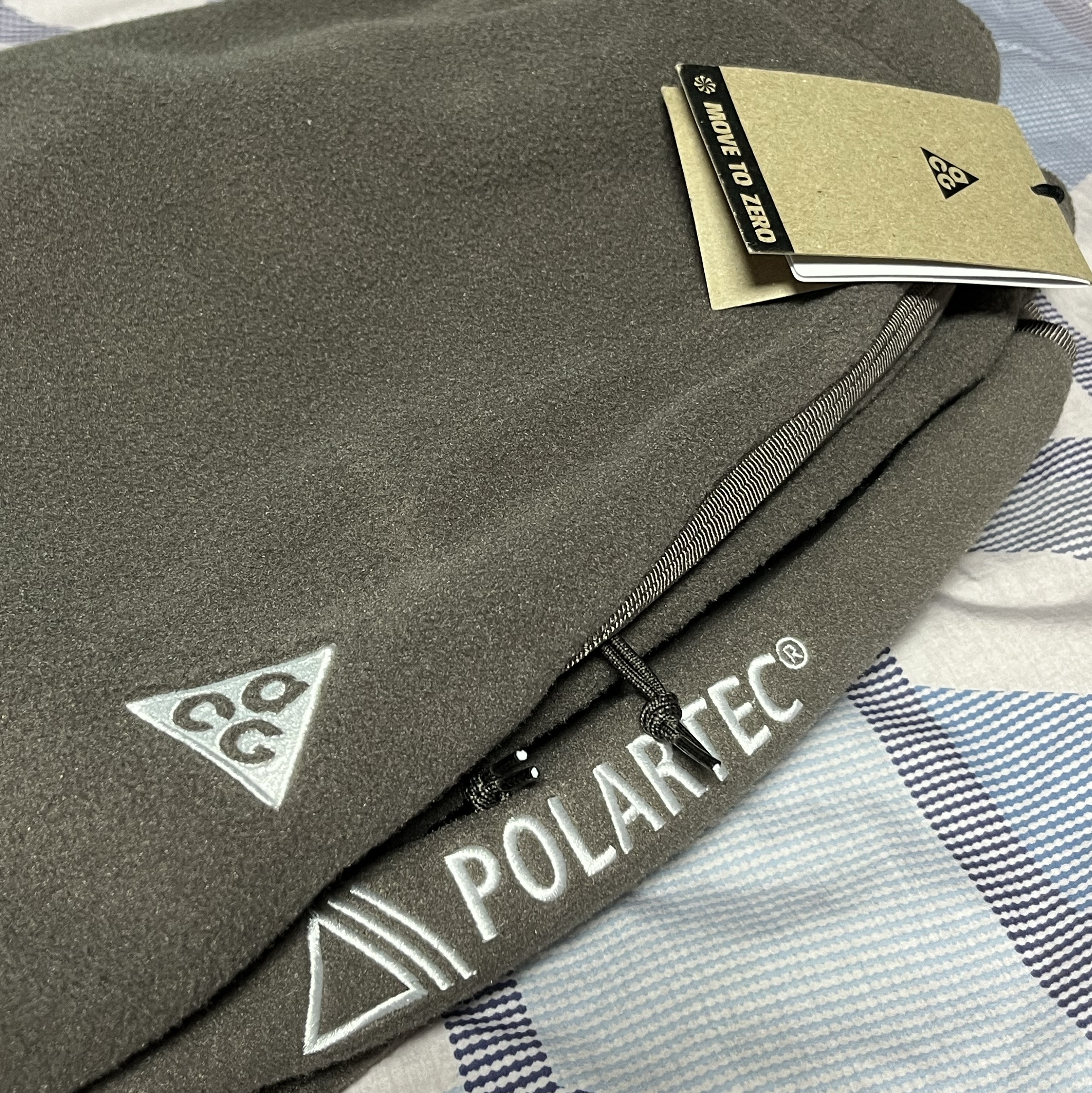 (W) Nike ACG Polartec Wolf Tree Pants Ironstone - Asia 착용 스타일