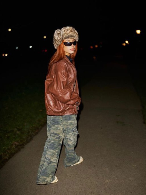 Supreme Velvet Pattern Trooper Brown - 21FW, Supreme Shearling Trooper Natural - 23FW 착용 스타일 - 5