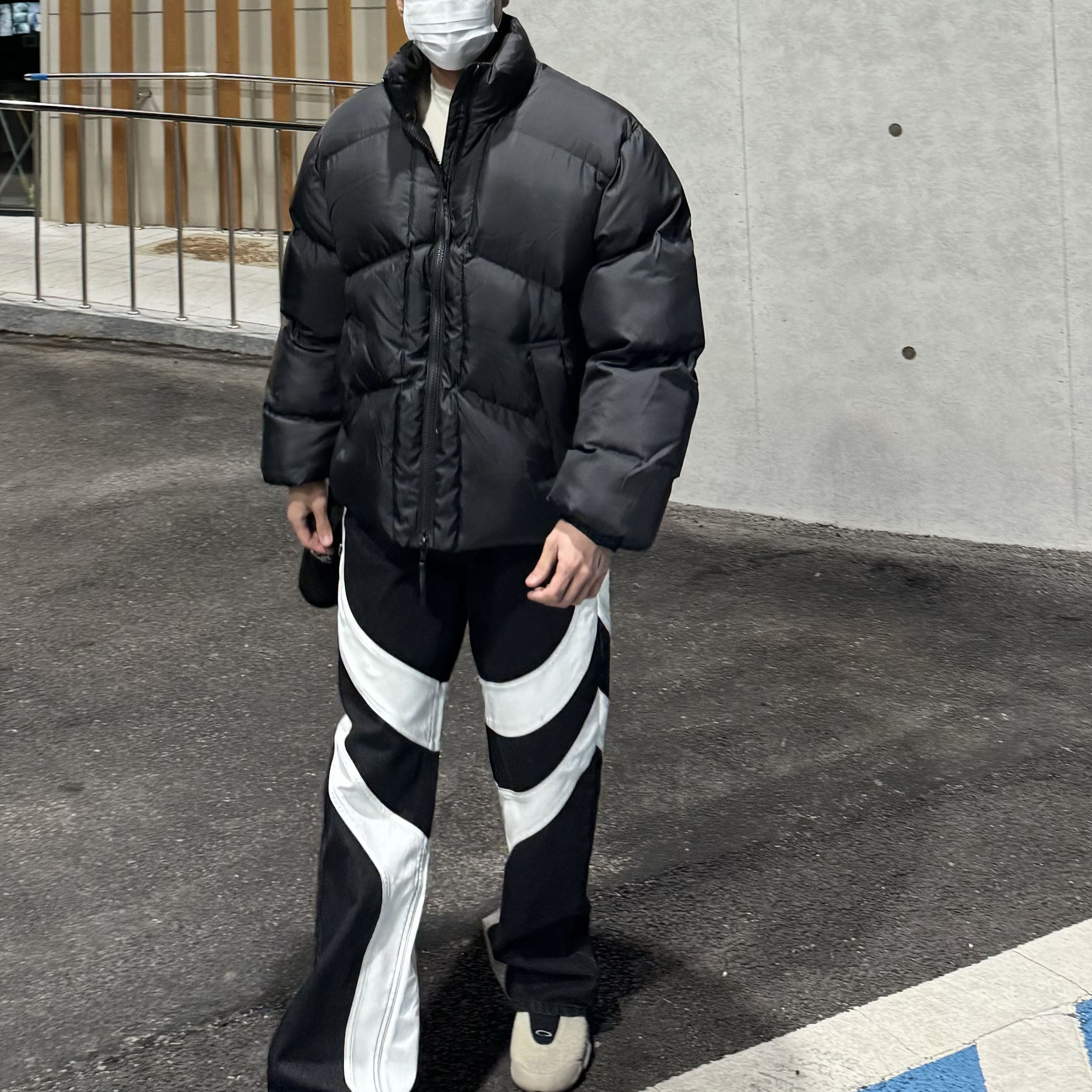Oakley Factory Team x Brain Dead Flesh Milk Black 착용 스타일 - 2