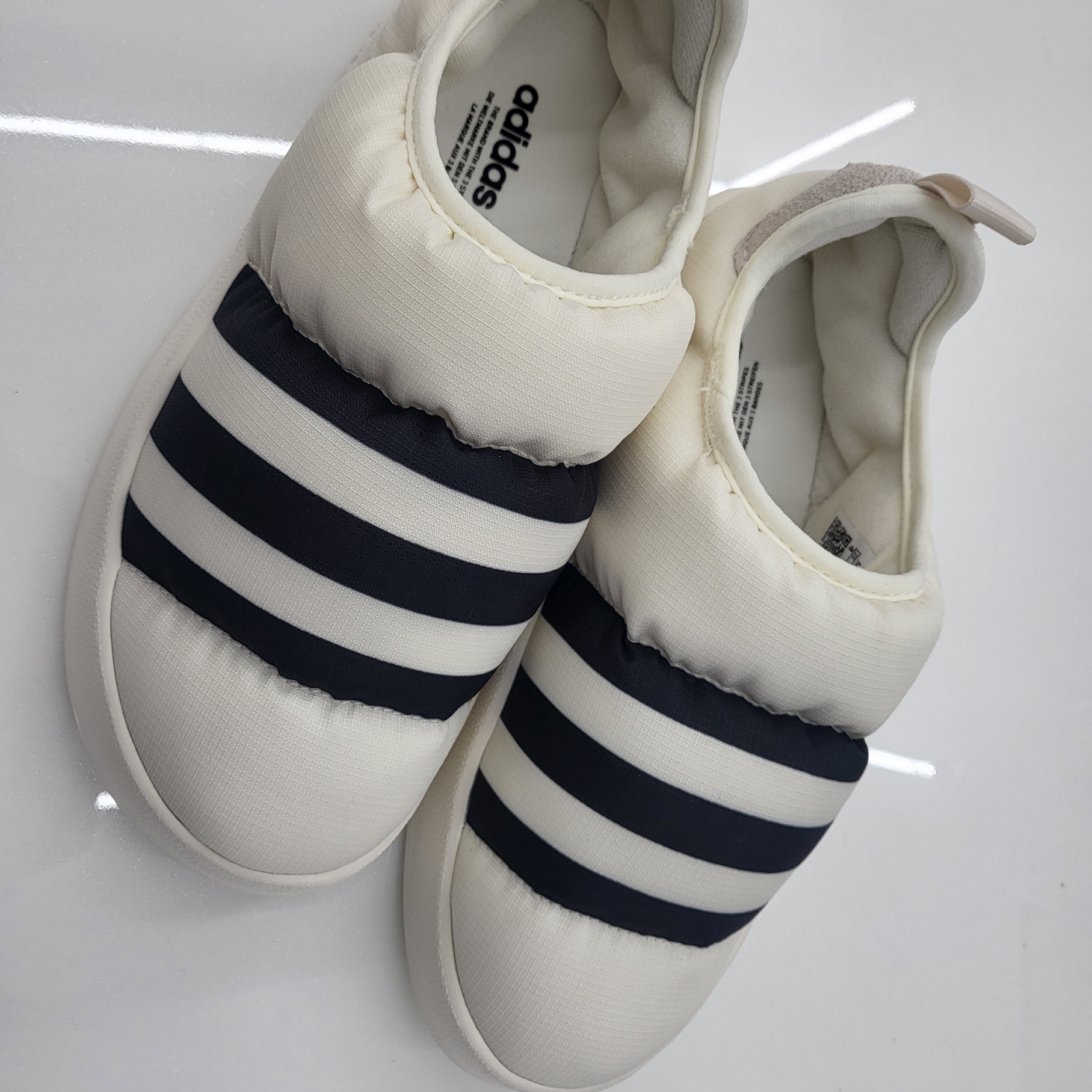 Adidas Puffylette Off White 착용 스타일 - 4